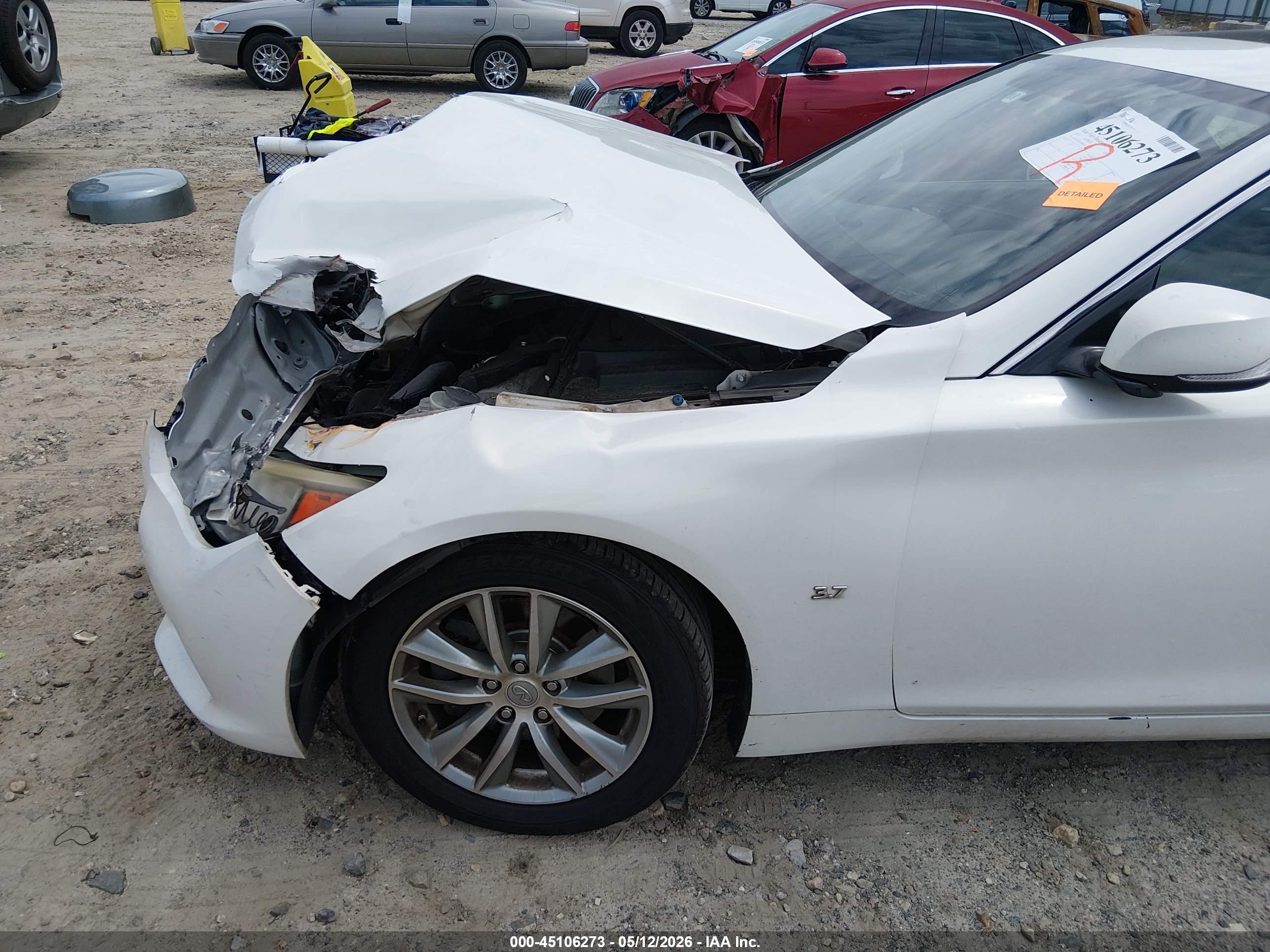 2014 Infiniti Q50 Premium/sport White vin: JN1BV7AP7EM686121
