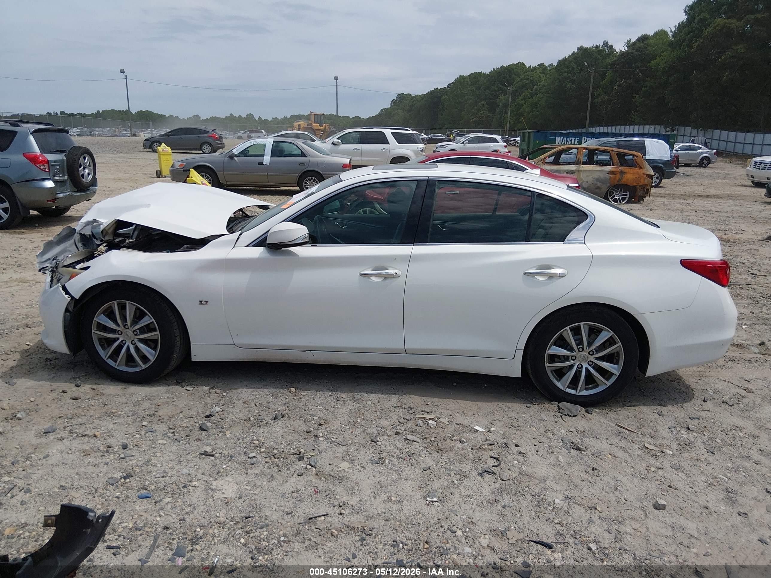 2014 Infiniti Q50 Premium/sport White vin: JN1BV7AP7EM686121
