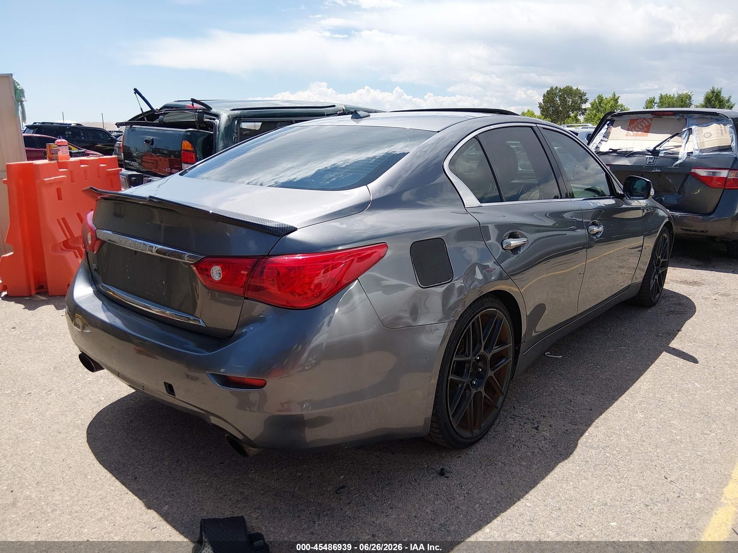 2014 Infiniti Q50 Premium/sport Gray vin: JN1BV7AP7EM686605