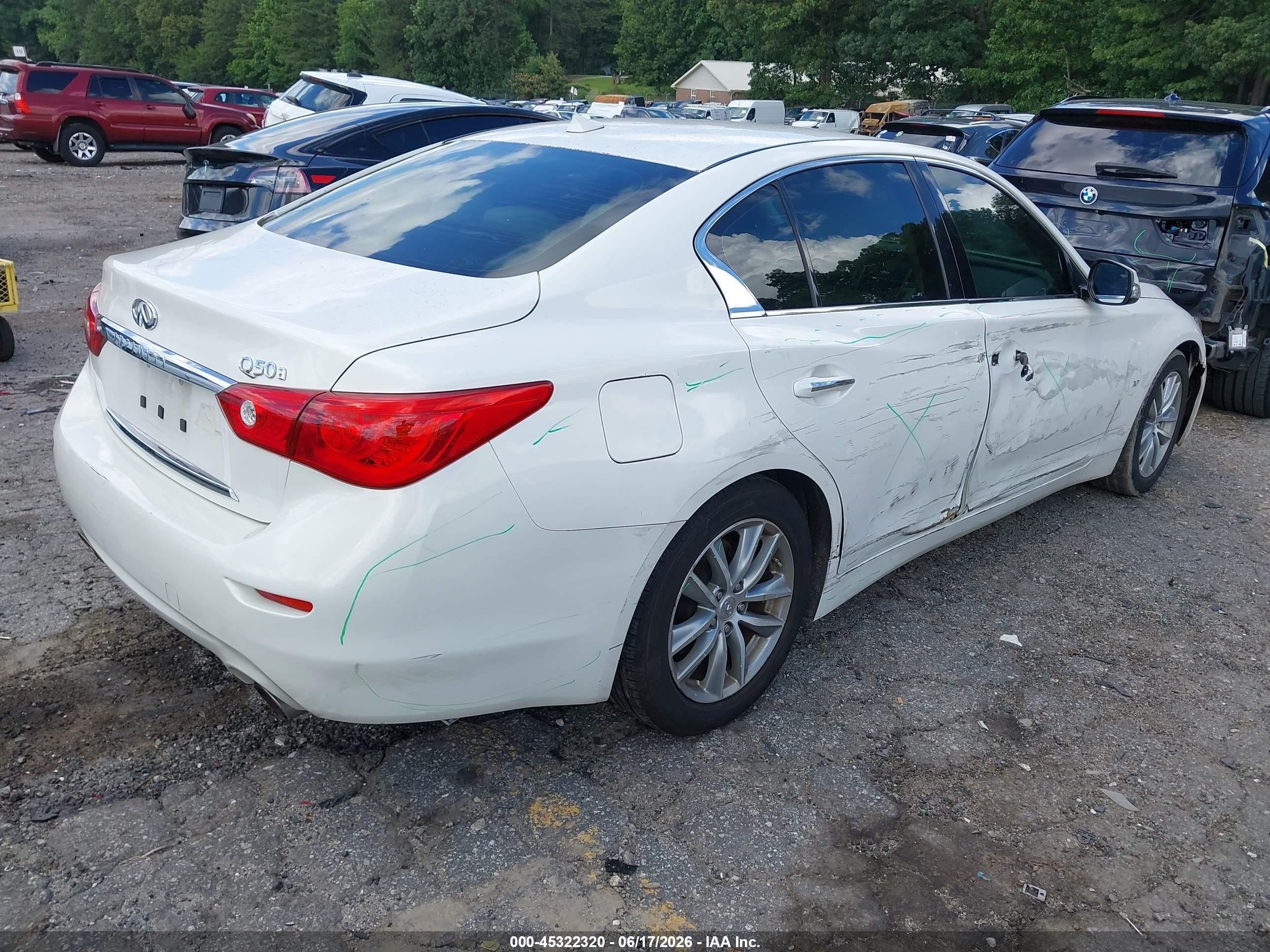 2014 Infiniti Q50 White vin: JN1BV7AP7EM688385
