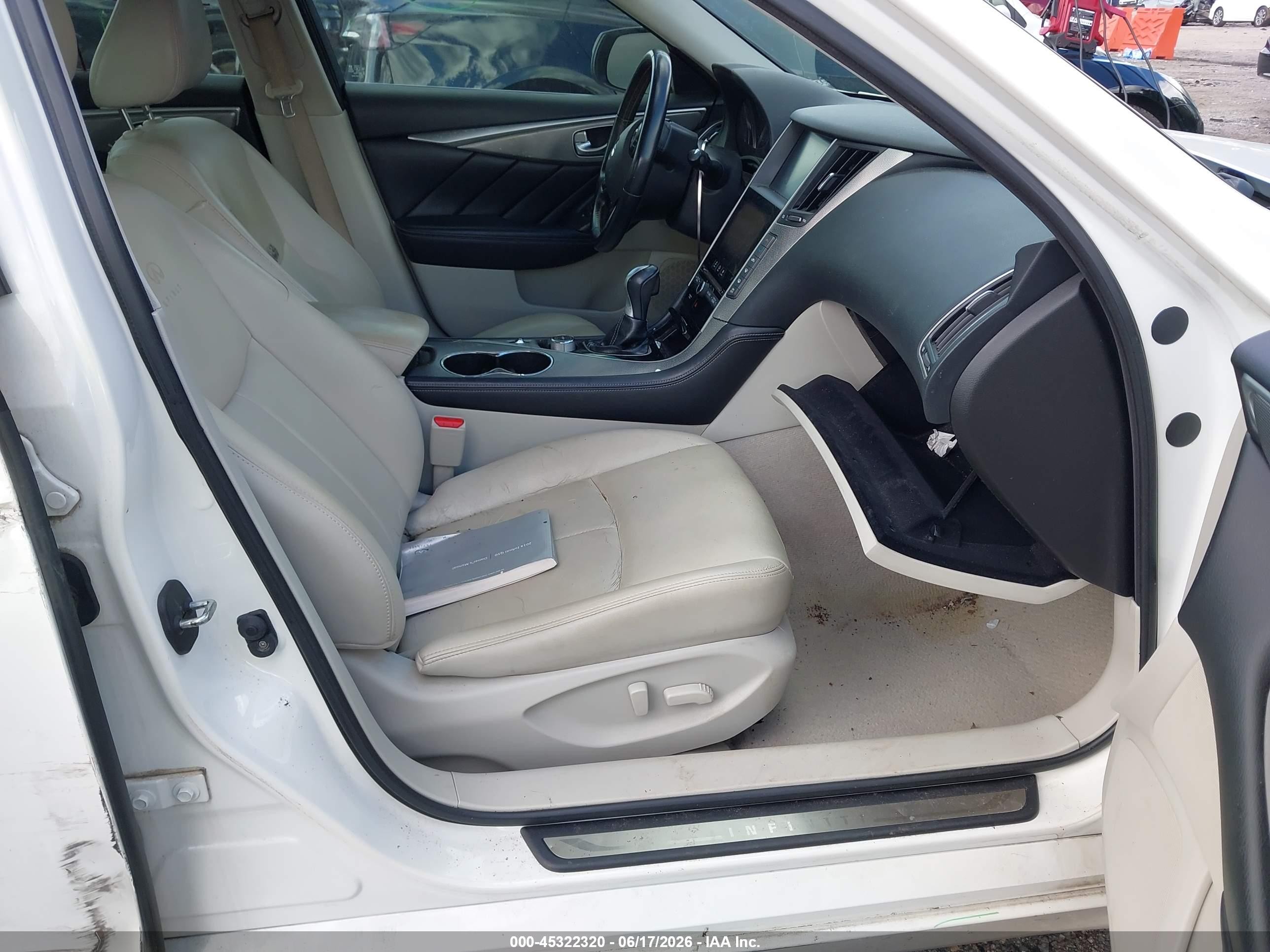 2014 Infiniti Q50 White vin: JN1BV7AP7EM688385