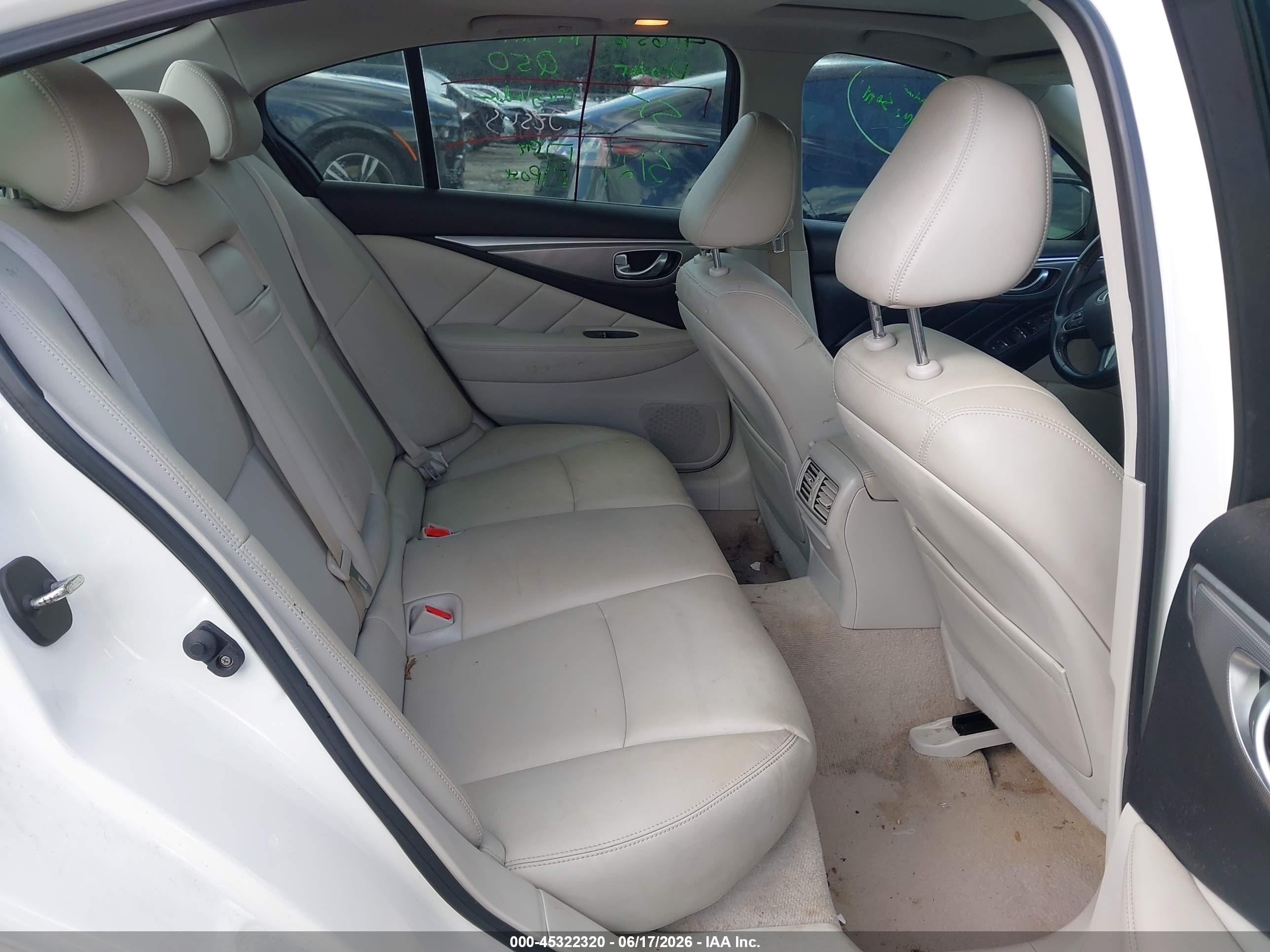 2014 Infiniti Q50 White vin: JN1BV7AP7EM688385