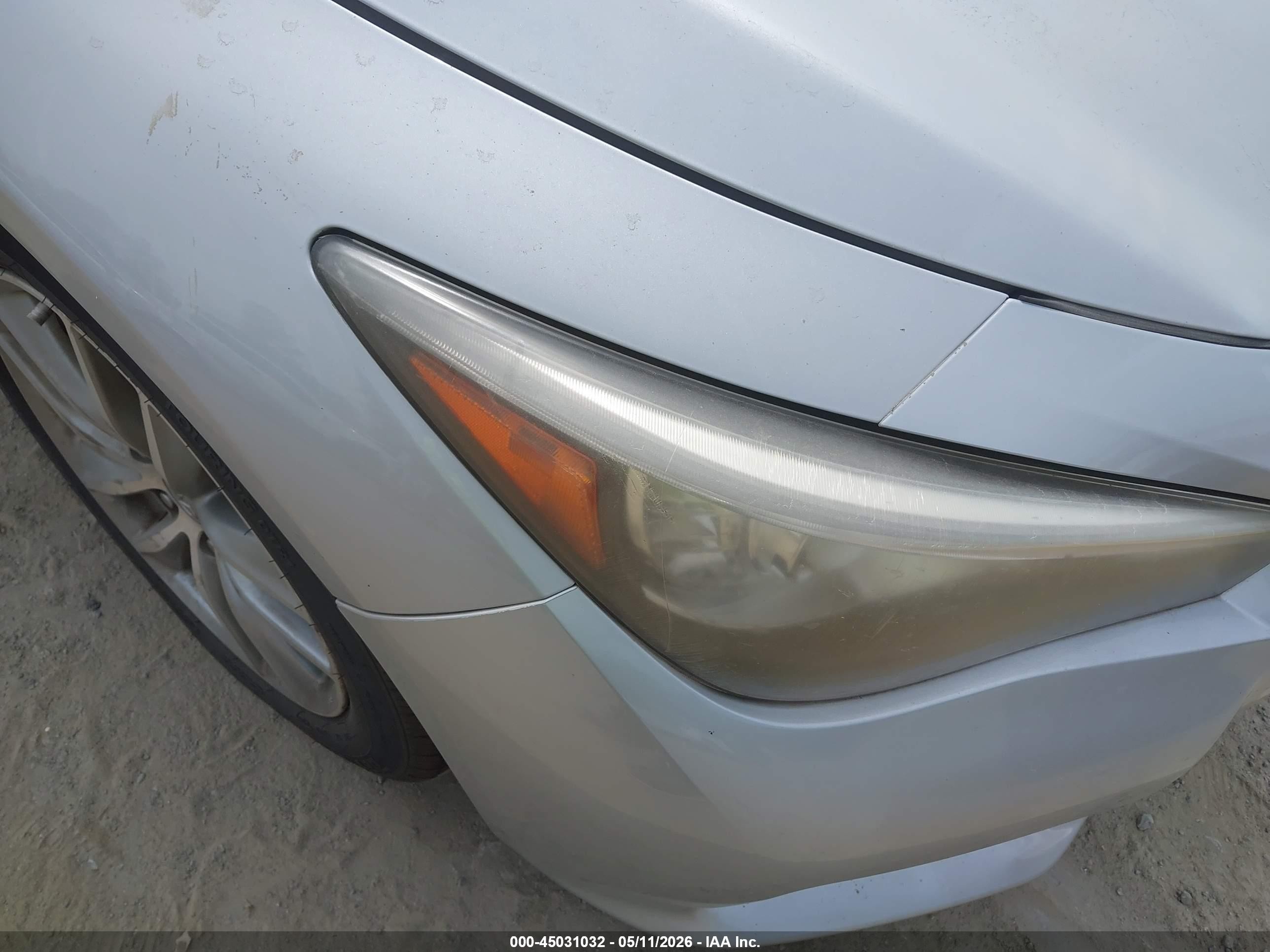 2014 Infiniti Q50 Premium Silver vin: JN1BV7AP7EM690587