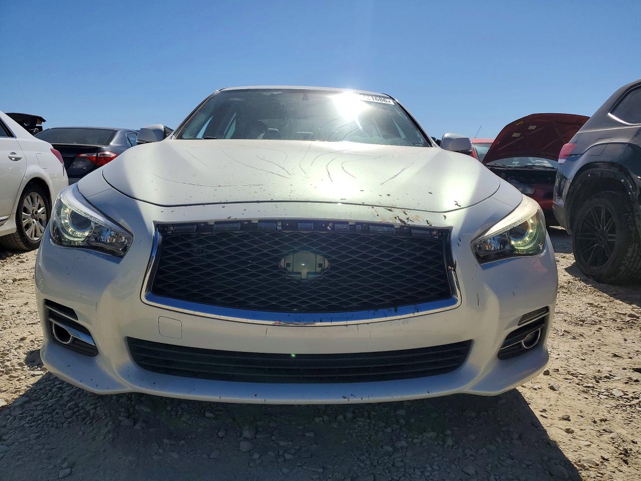 2014 Infiniti Q50 Premium White vin: JN1BV7AP7EM690847