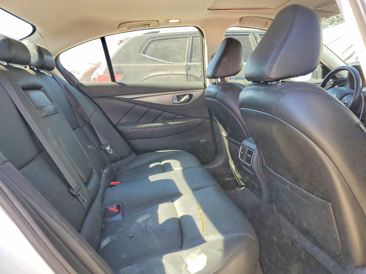 2014 Infiniti Q50 Premium White vin: JN1BV7AP7EM690847