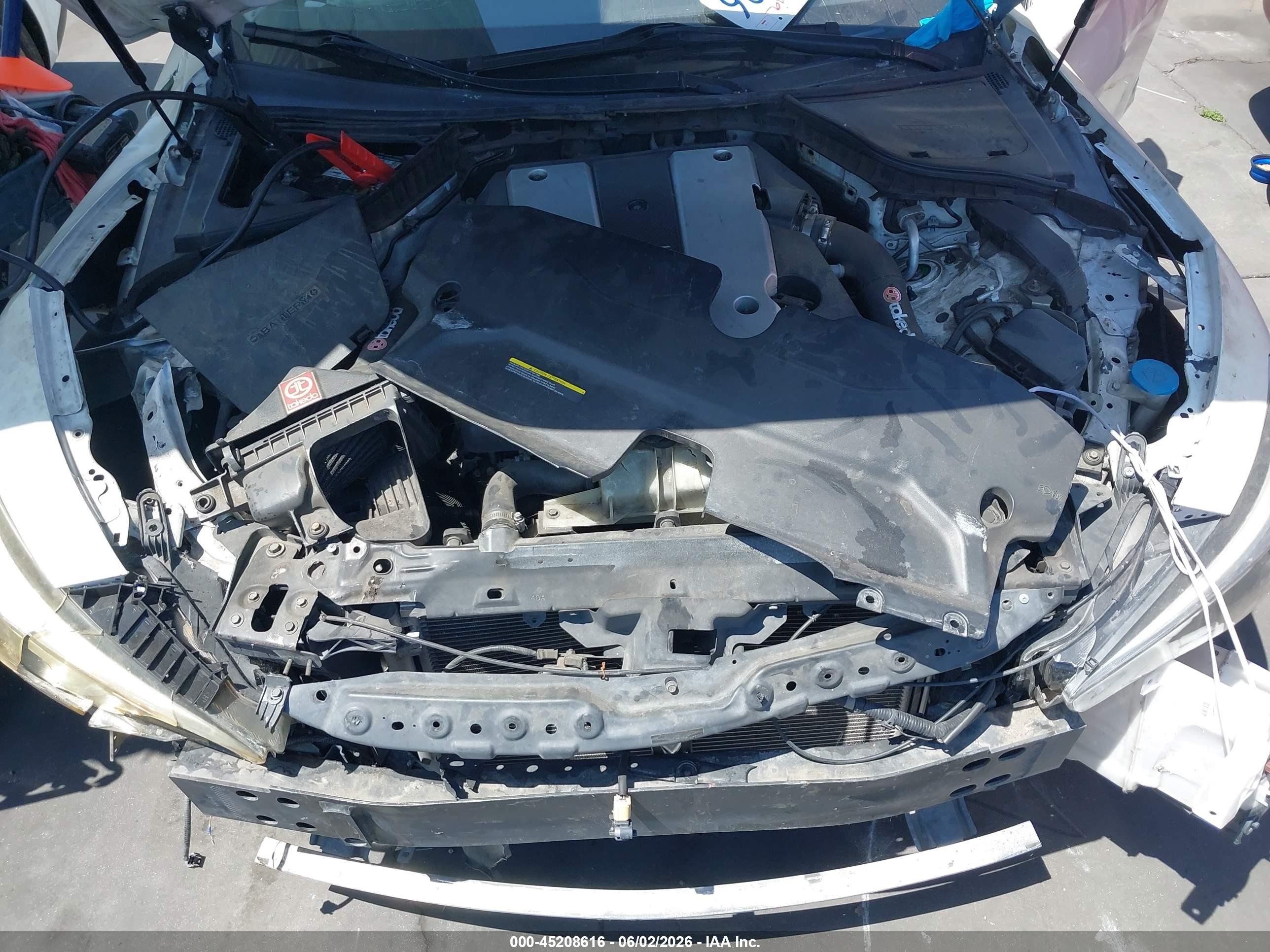 2015 Infiniti Q50 Premium White vin: JN1BV7AP7FM334433