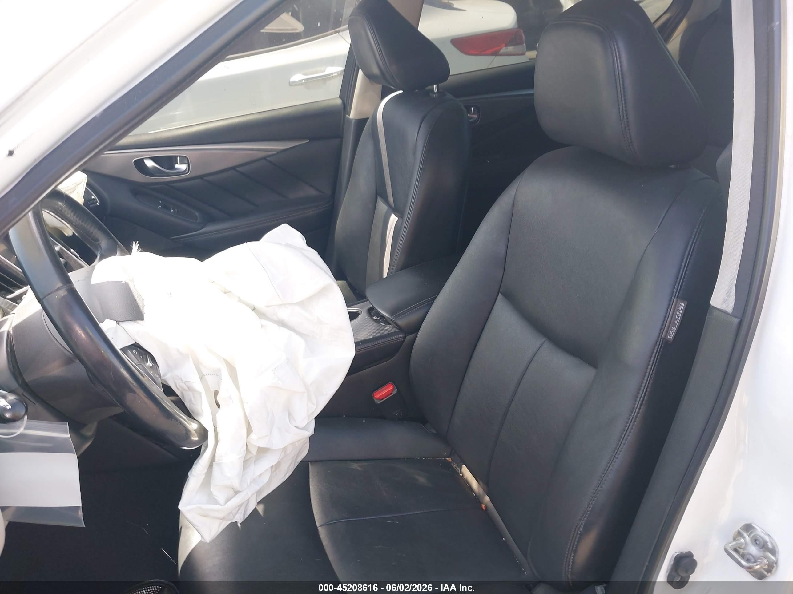 2015 Infiniti Q50 Premium White vin: JN1BV7AP7FM334433