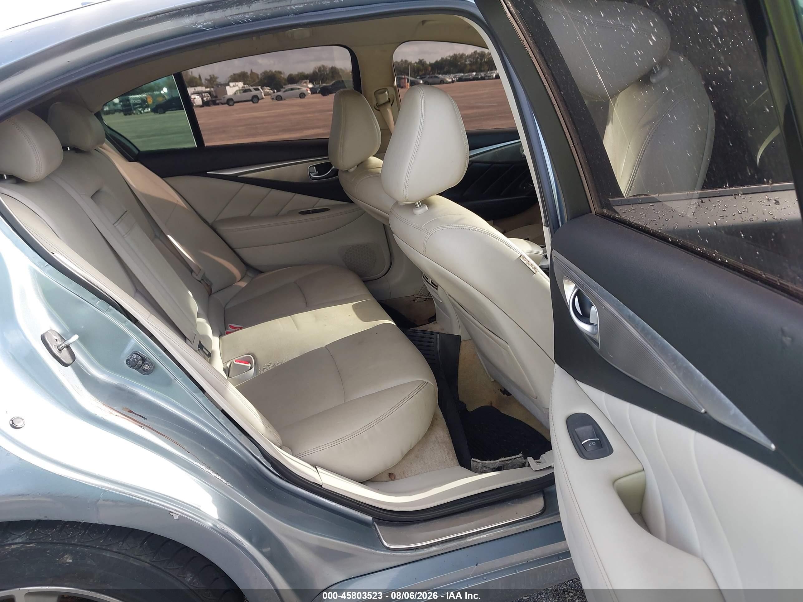 2015 Infiniti Q50   Light Blue vin: JN1BV7AP7FM345495