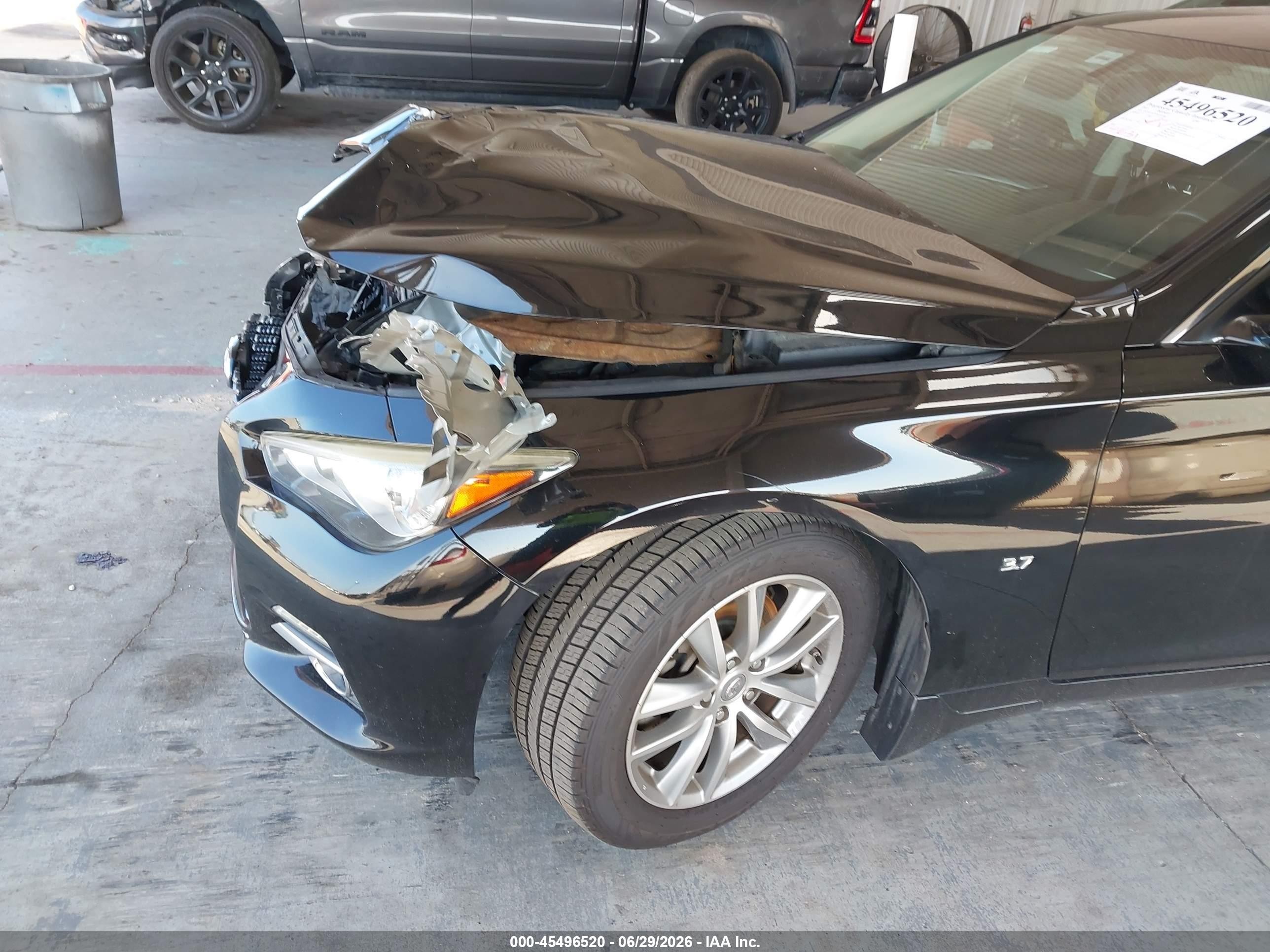 2015 Infiniti Q50 Premium Black vin: JN1BV7AP7FM347196