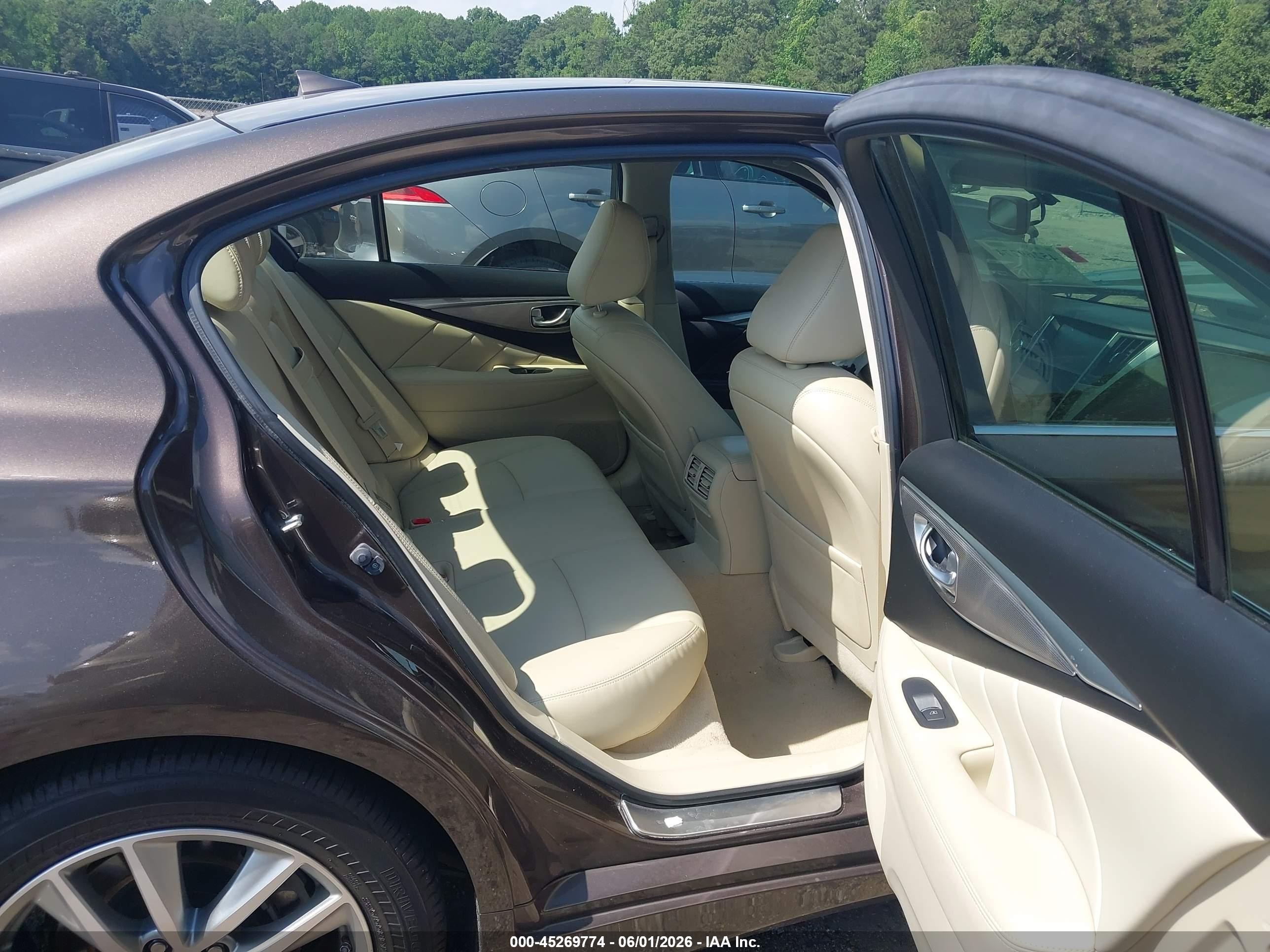 2015 Infiniti Q50 Premium Brown vin: JN1BV7AP7FM351930