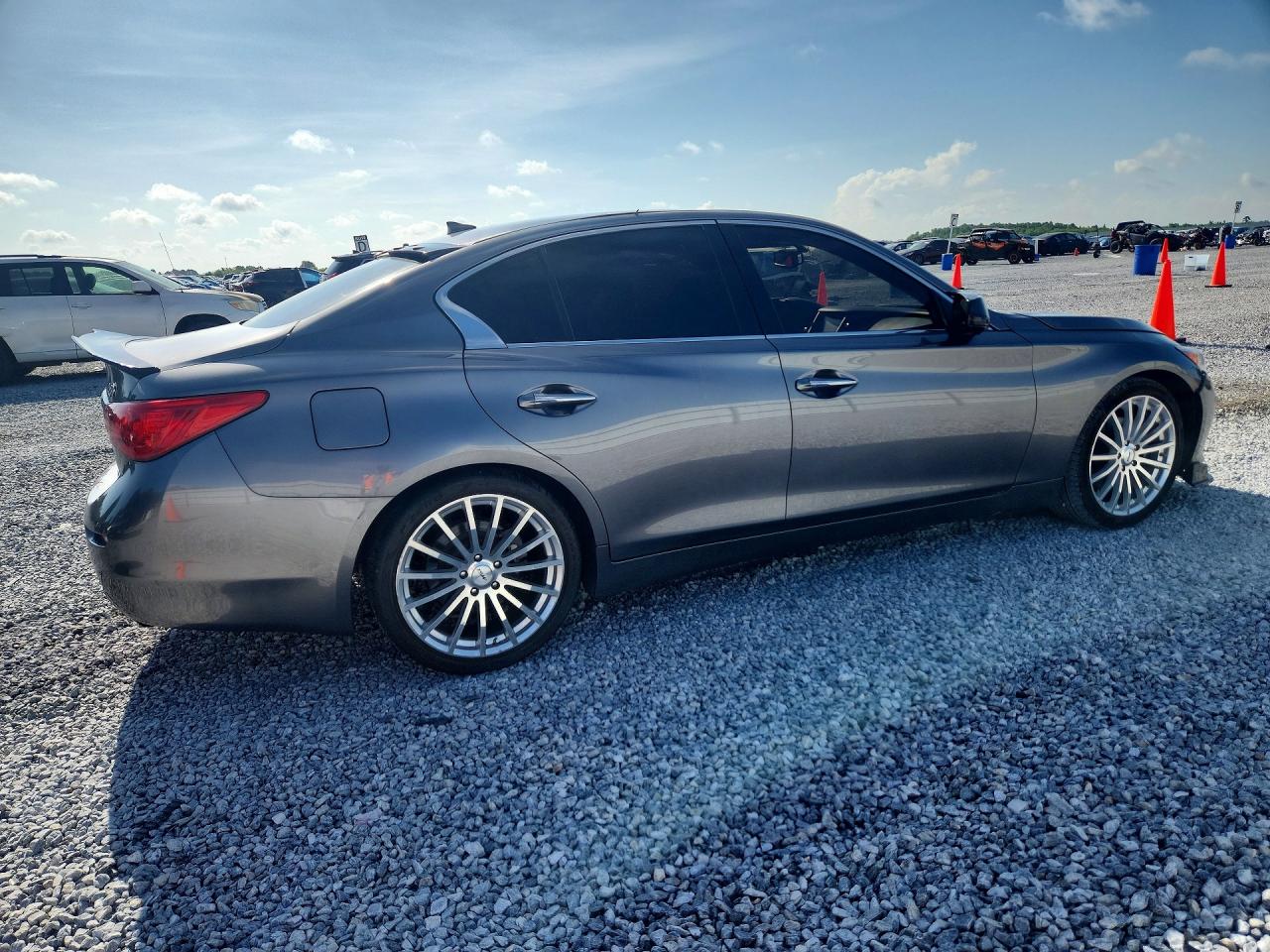 2014 Infiniti Q50 Base Gray vin: JN1BV7AP8EM670221