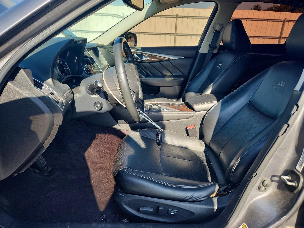2014 Infiniti Q50 Base Gray vin: JN1BV7AP8EM670221
