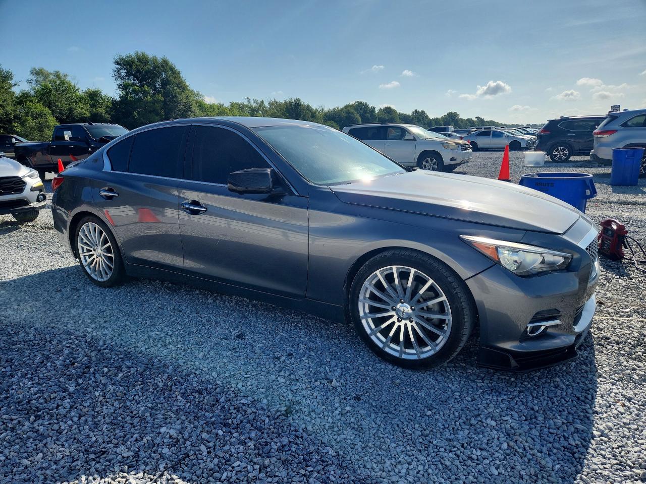 2014 Infiniti Q50 Base Gray vin: JN1BV7AP8EM670221