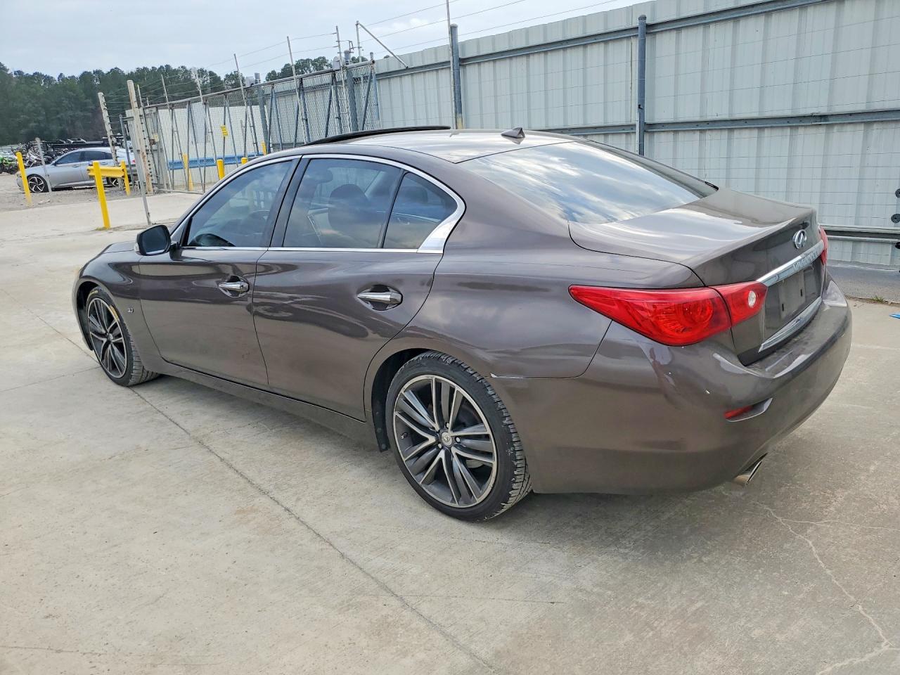 2014 Infiniti Q50 Base Коричневый vin: JN1BV7AP8EM672003