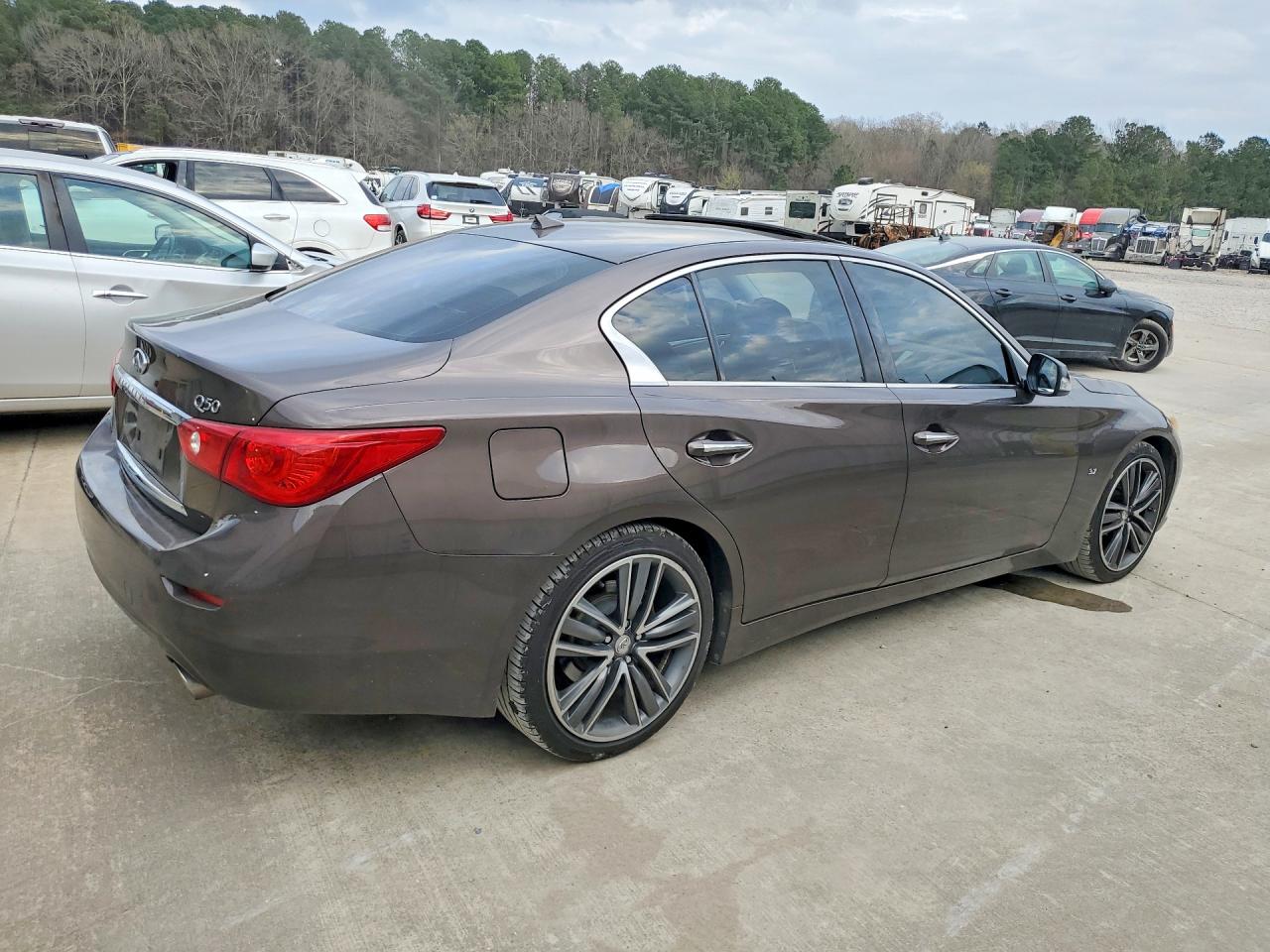 2014 Infiniti Q50 Base Коричневый vin: JN1BV7AP8EM672003