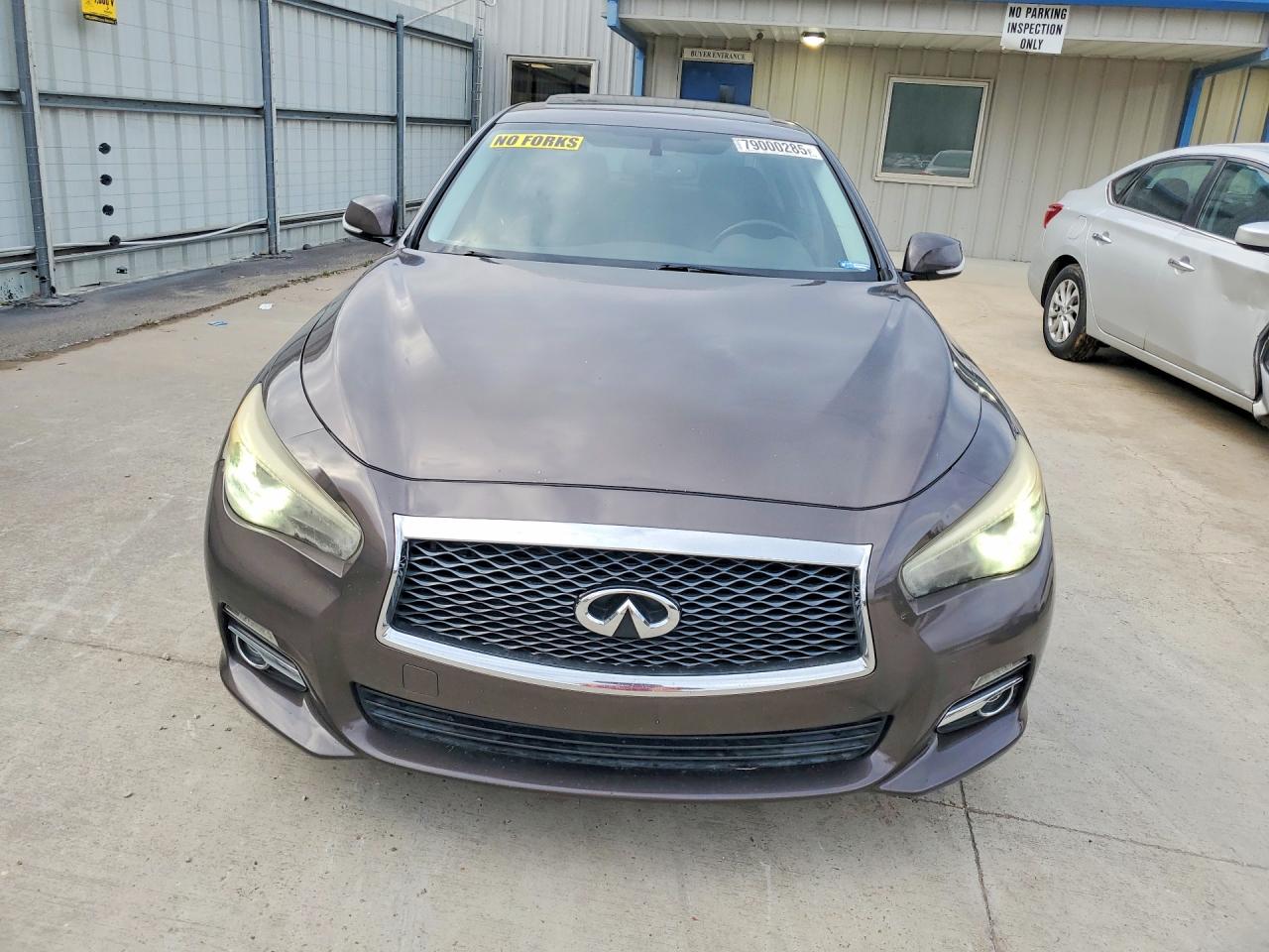 2014 Infiniti Q50 Base Коричневый vin: JN1BV7AP8EM672003