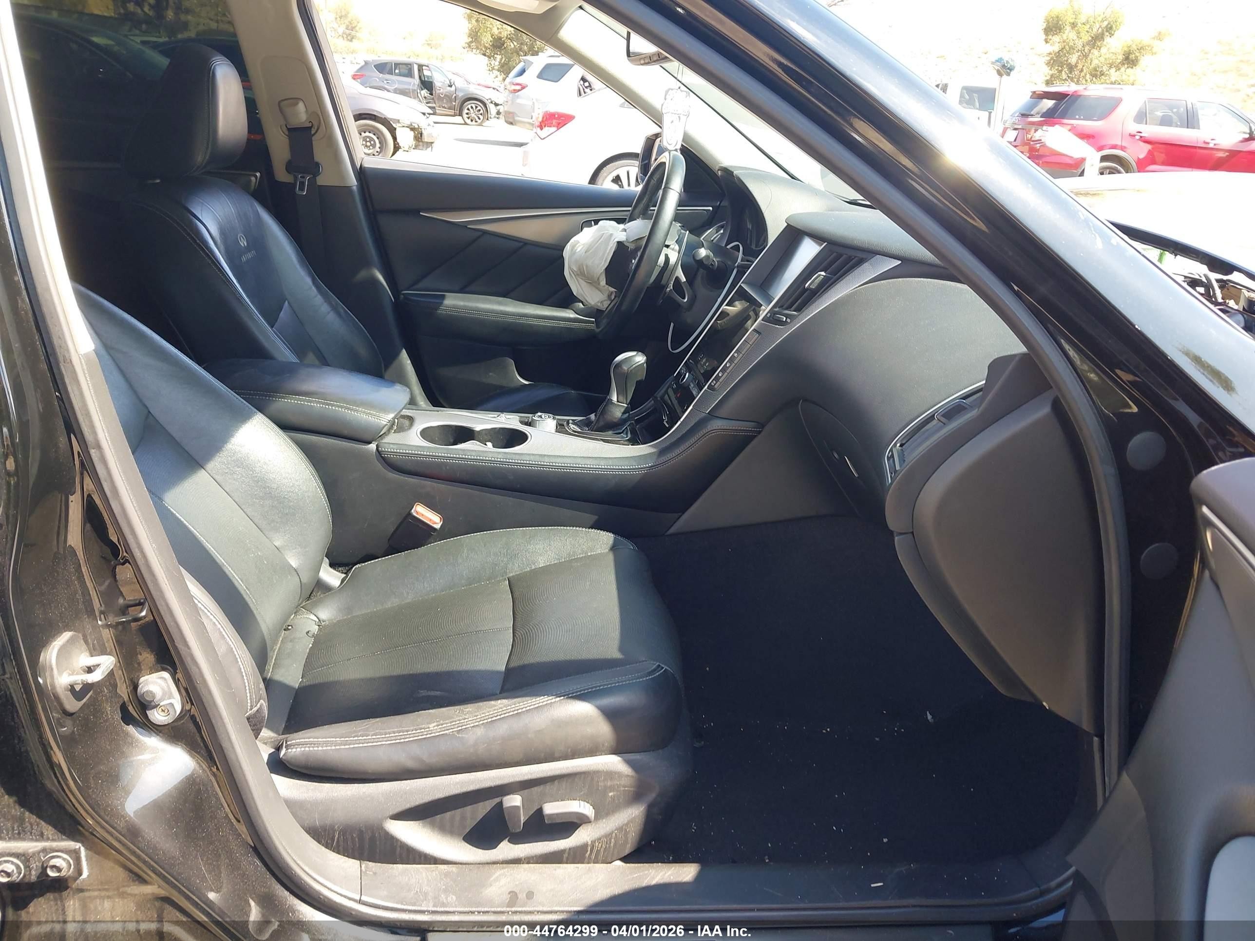 2014 Infiniti Q50 Premium Black vin: JN1BV7AP8EM677279