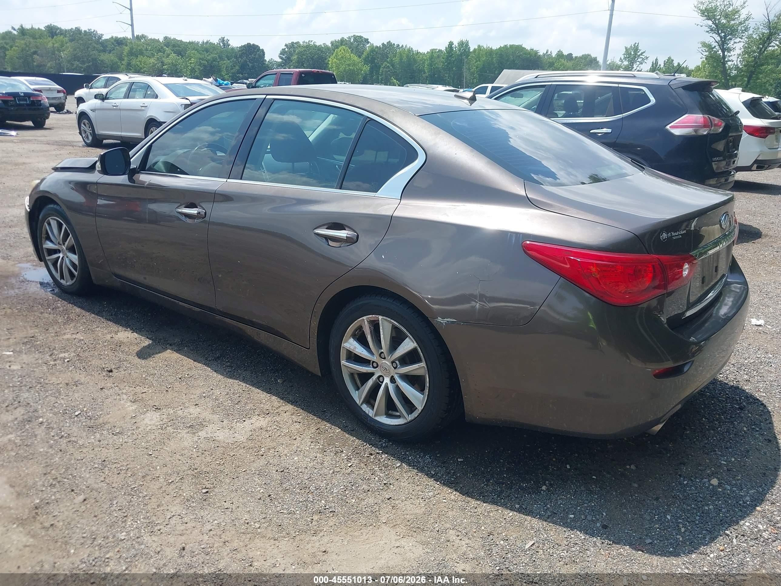 2014 Infiniti Q50 Premium Brown vin: JN1BV7AP8EM677735