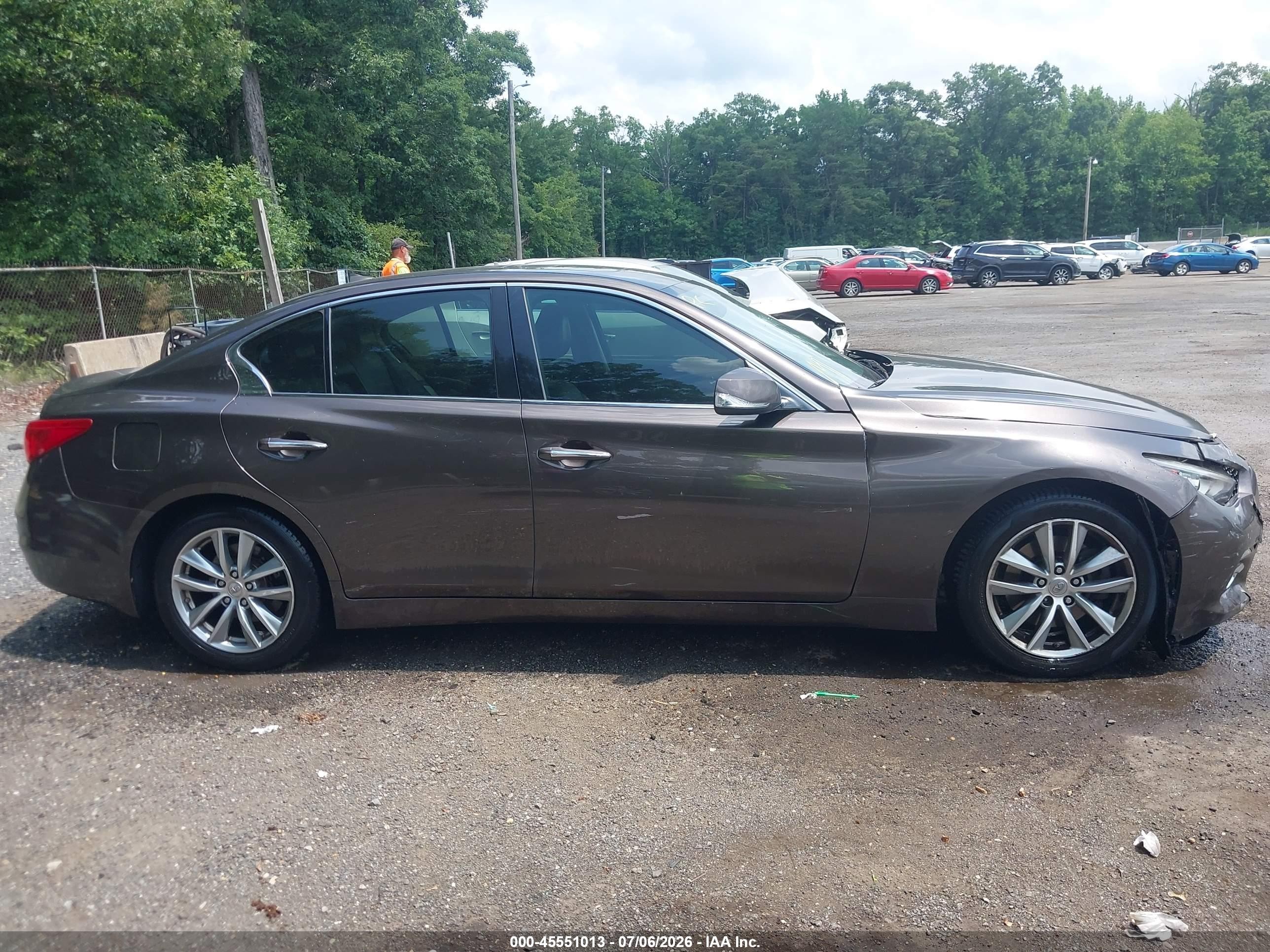 2014 Infiniti Q50 Premium Brown vin: JN1BV7AP8EM677735
