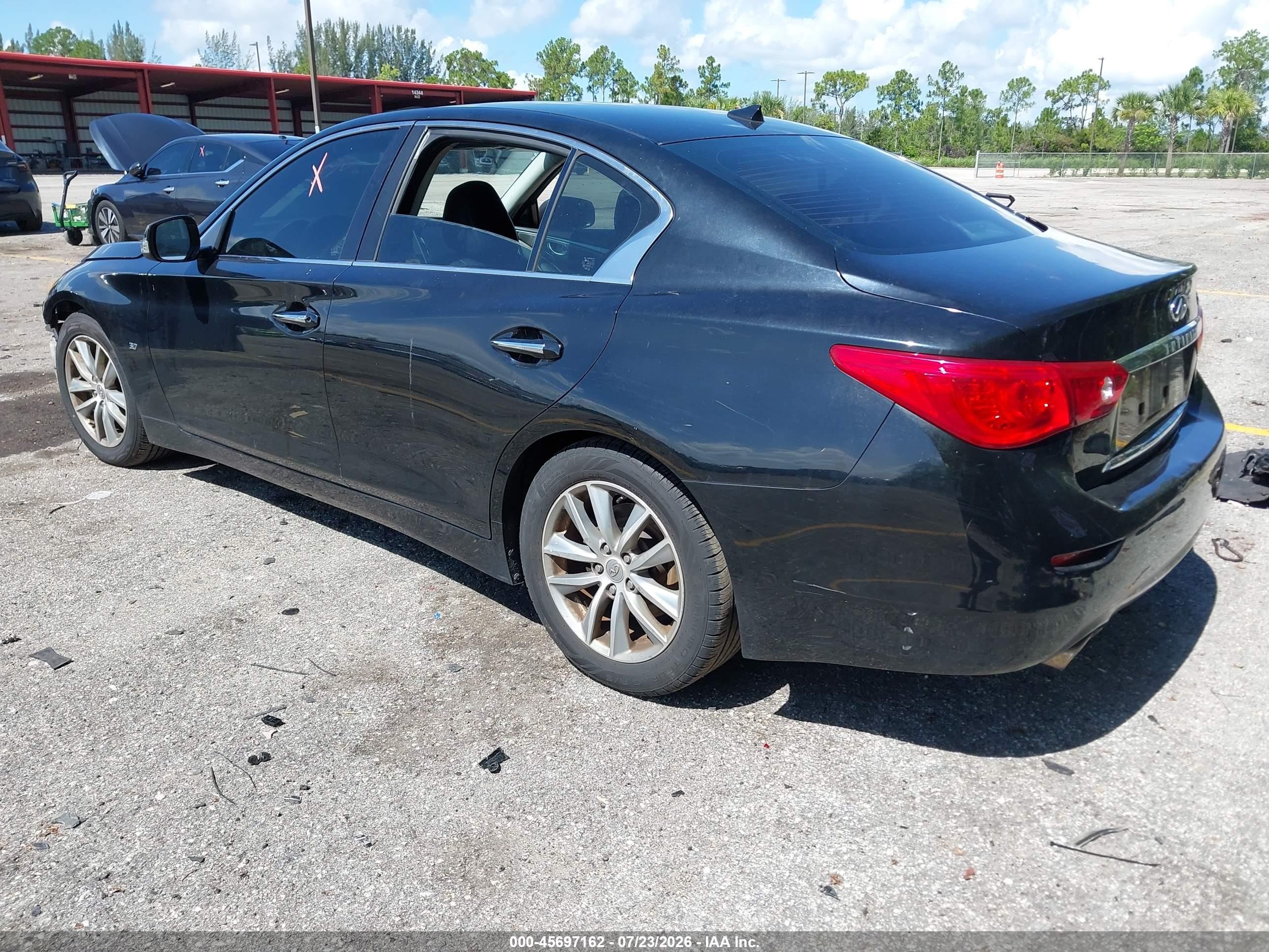 2014 Infiniti Q50 Black vin: JN1BV7AP8EM678044
