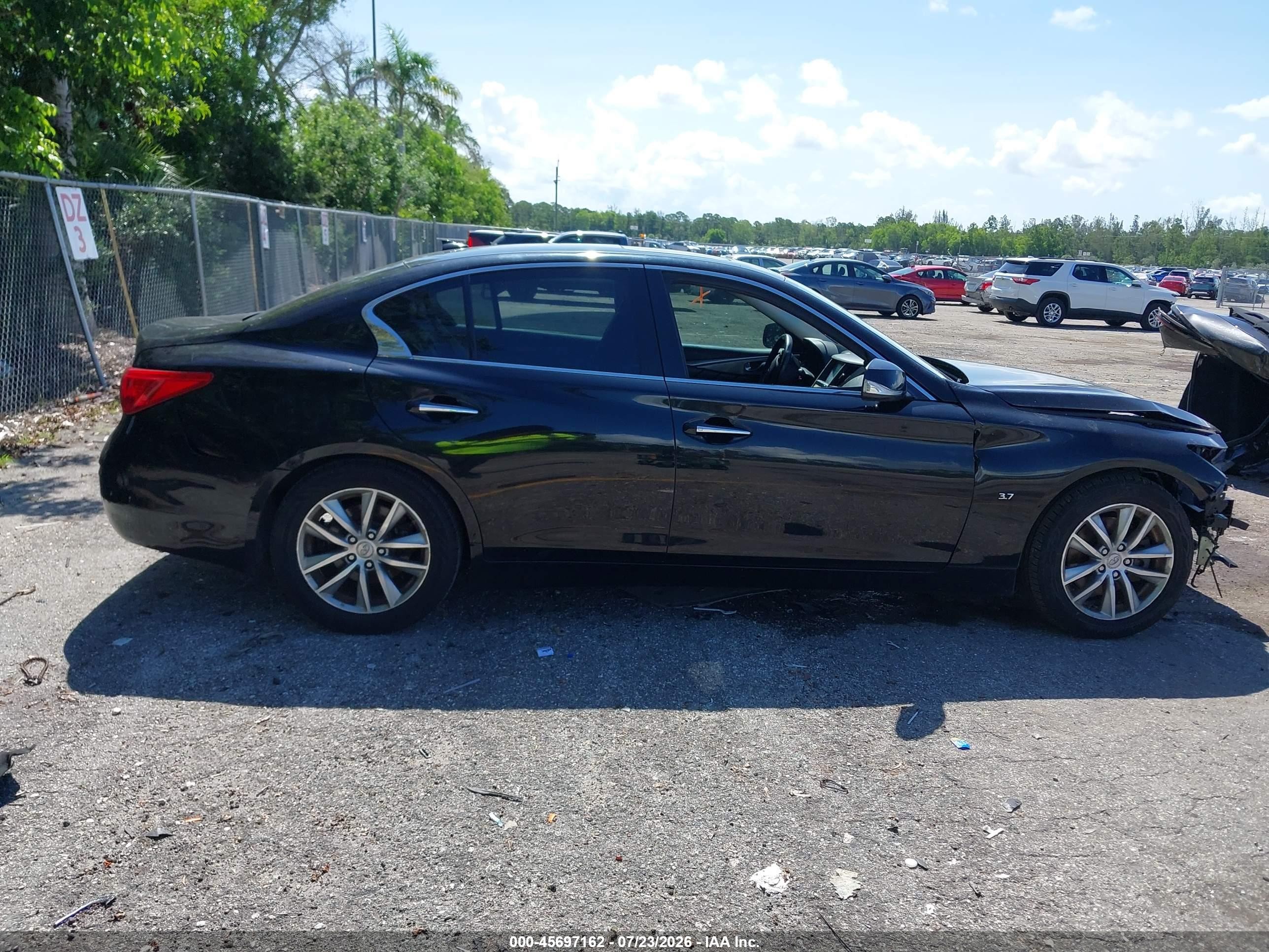 2014 Infiniti Q50 Black vin: JN1BV7AP8EM678044