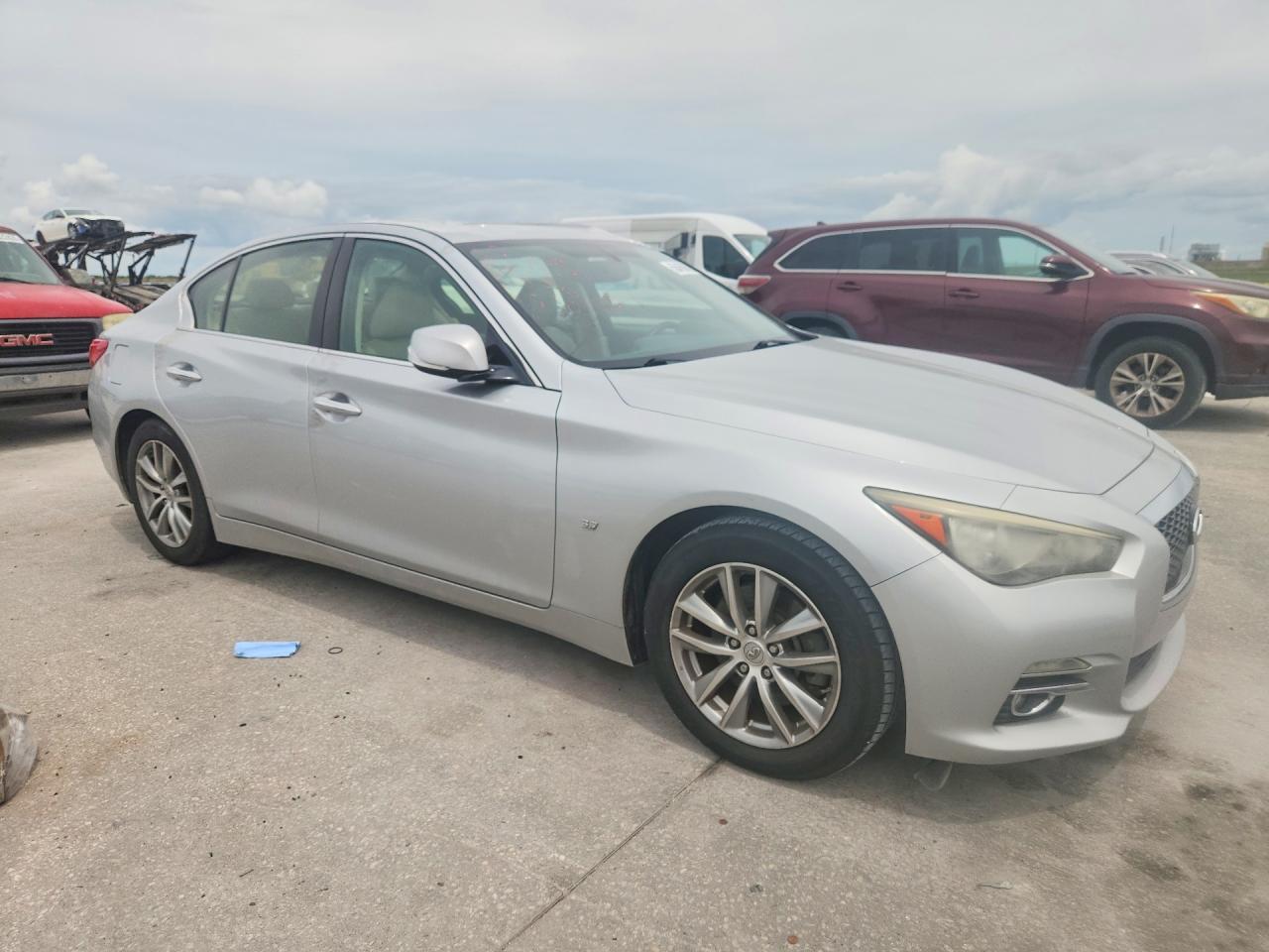 2014 Infiniti Q50 Premium Silver vin: JN1BV7AP8EM680179