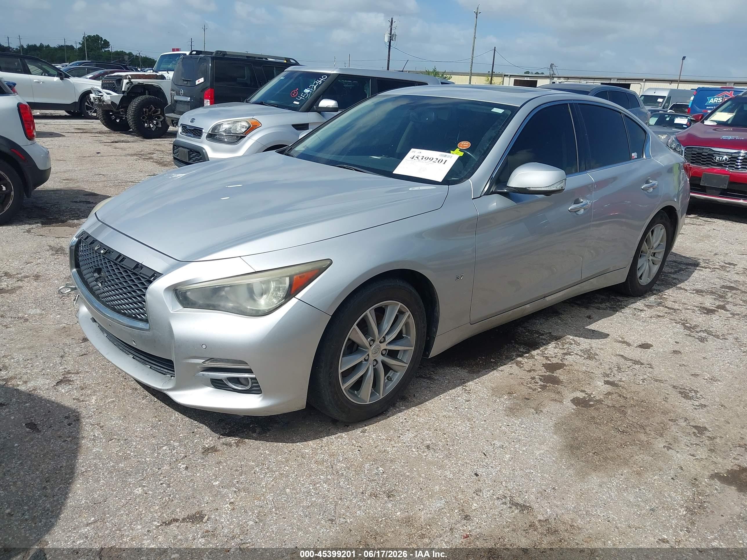 2014 Infiniti Q50 Premium Silver vin: JN1BV7AP8EM680716