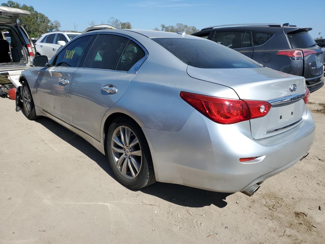 2014 Infiniti Q50 Base Silver vin: JN1BV7AP8EM681879