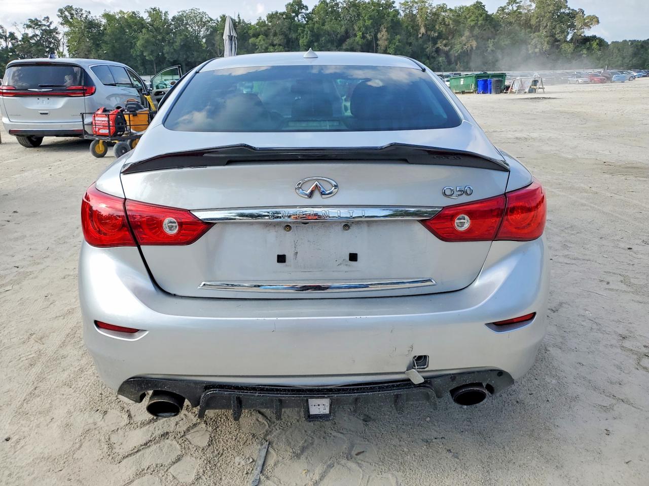 2014 Infiniti Q50 Premium Silver vin: JN1BV7AP8EM681879
