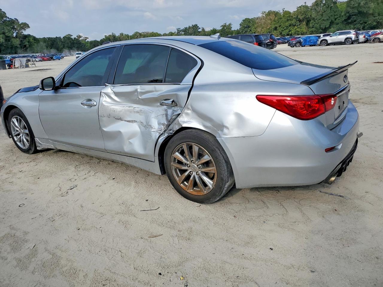 2014 Infiniti Q50 Premium Silver vin: JN1BV7AP8EM681879