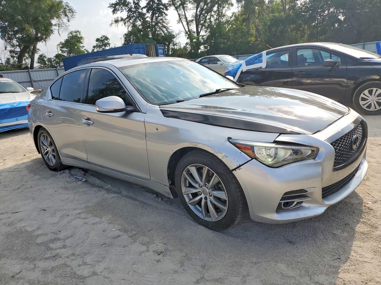 2014 Infiniti Q50 Premium Silver vin: JN1BV7AP8EM681879