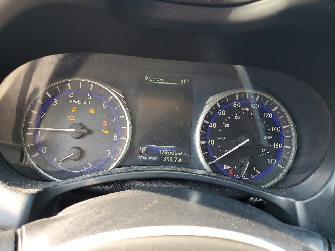 2014 Infiniti Q50 Premium Silver vin: JN1BV7AP8EM681879