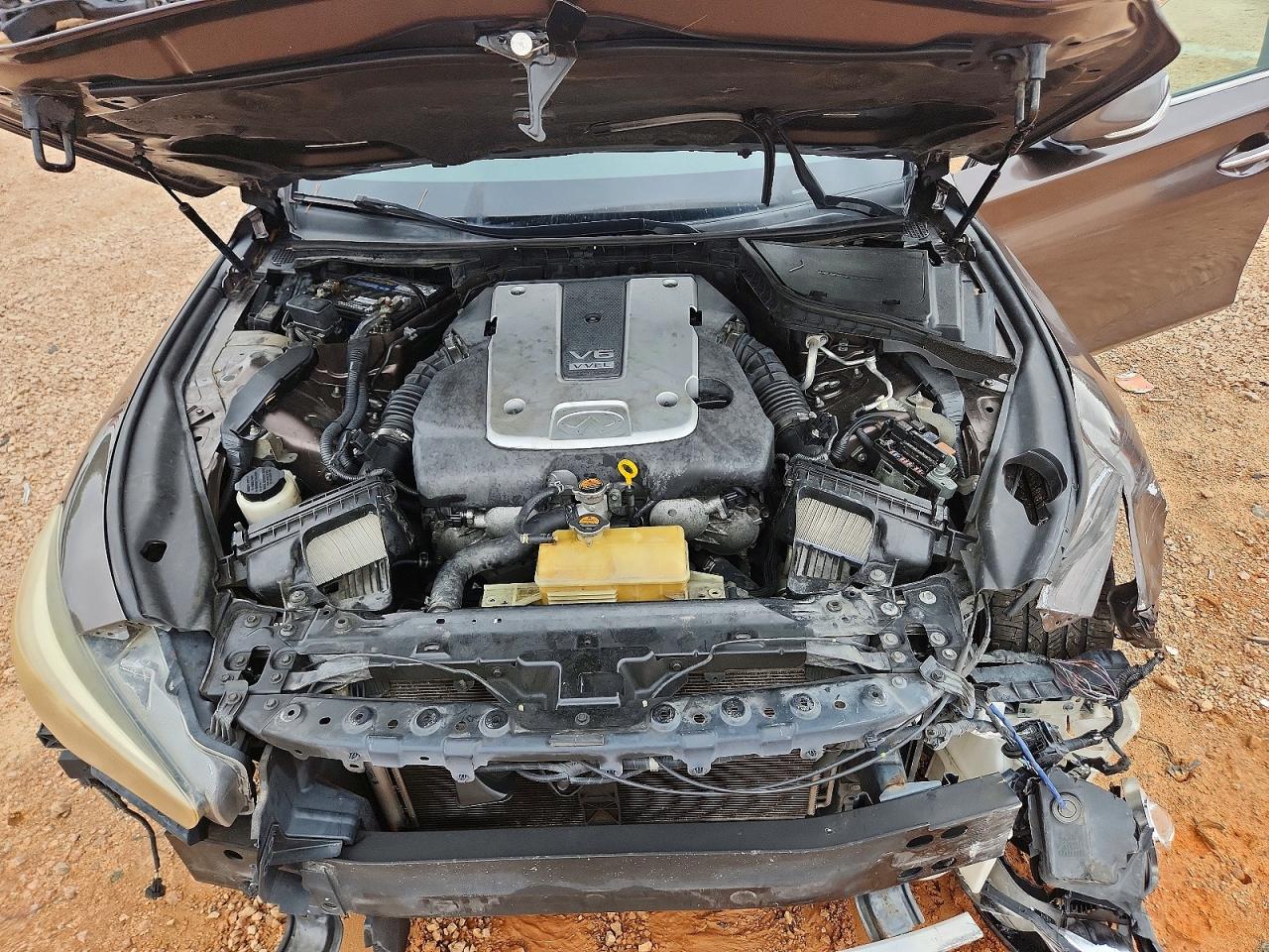 2014 Infiniti Q50 Base Brown vin: JN1BV7AP8EM682546