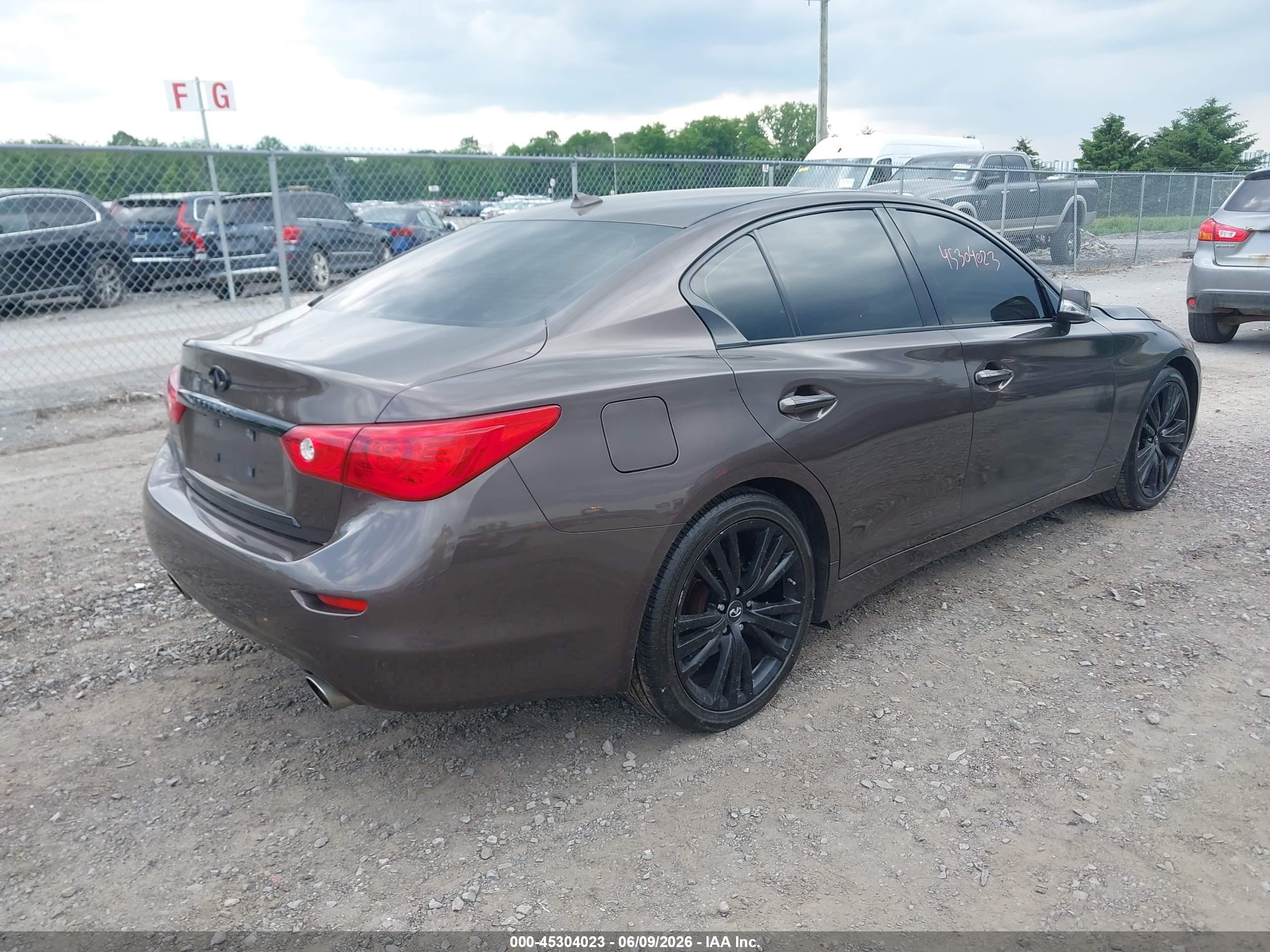 2014 Infiniti Q50 Premium Серый vin: JN1BV7AP8EM685642