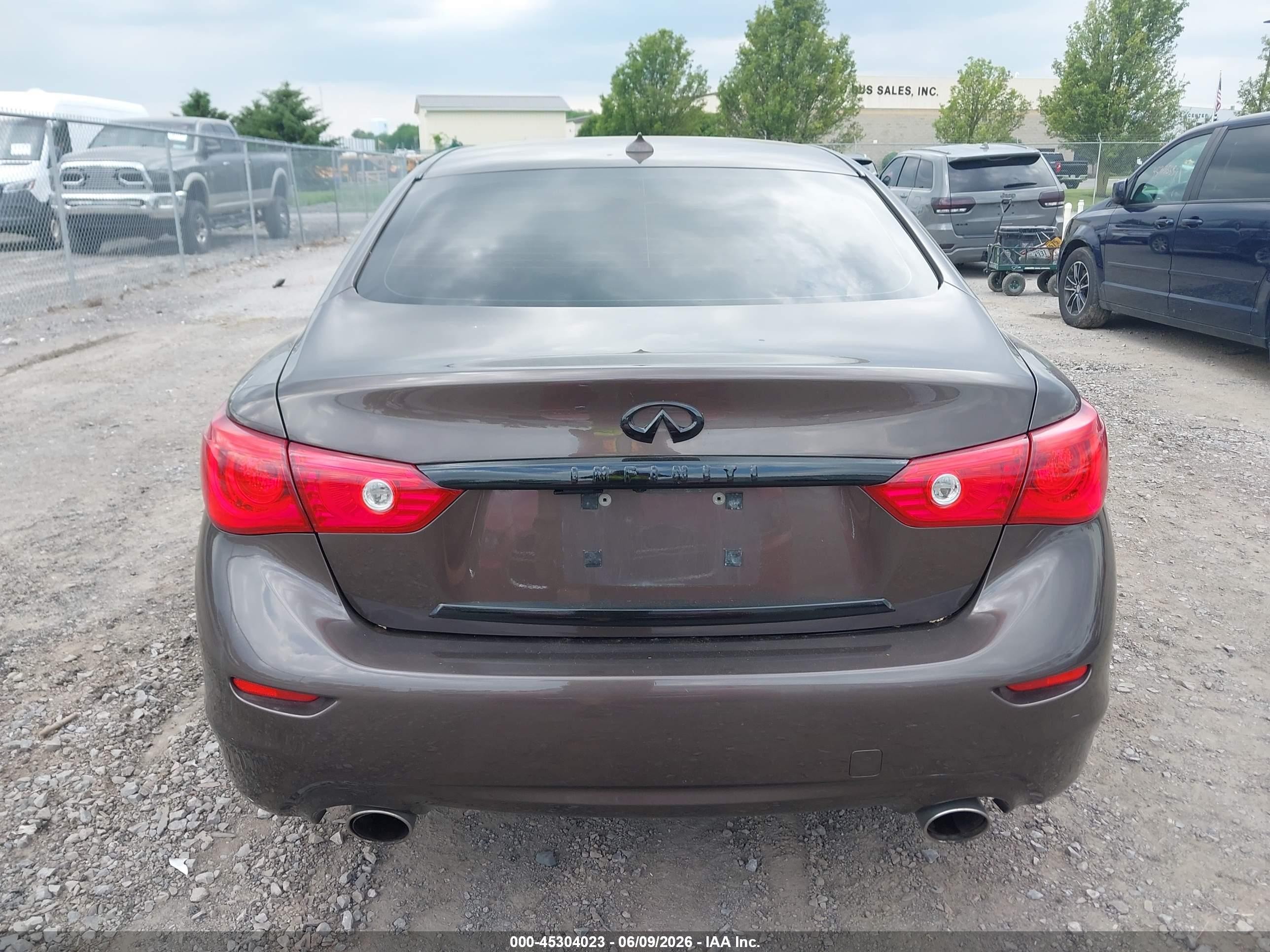 2014 Infiniti Q50 Premium Серый vin: JN1BV7AP8EM685642
