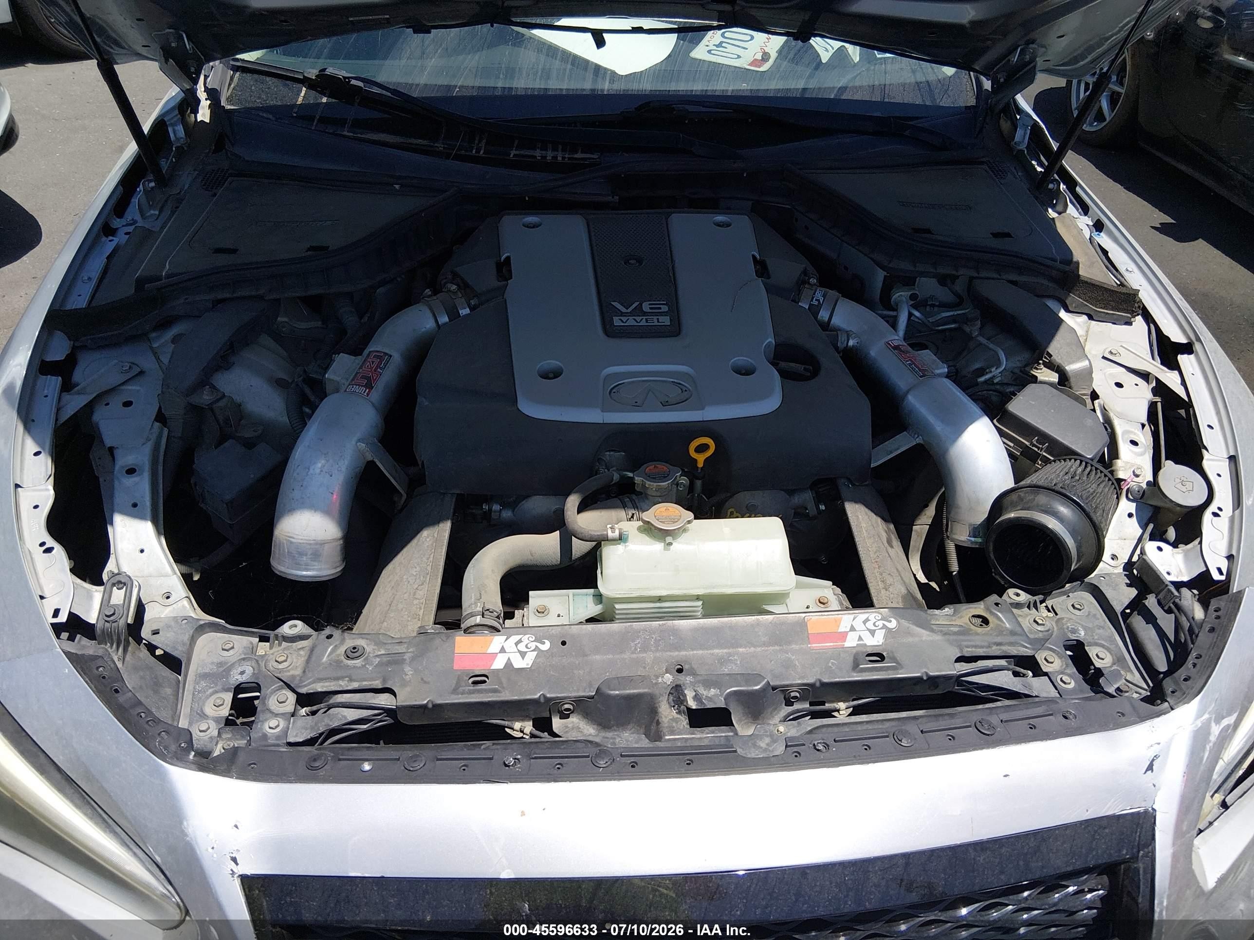 2014 Infiniti Q50 Sport Silver vin: JN1BV7AP8EM687522