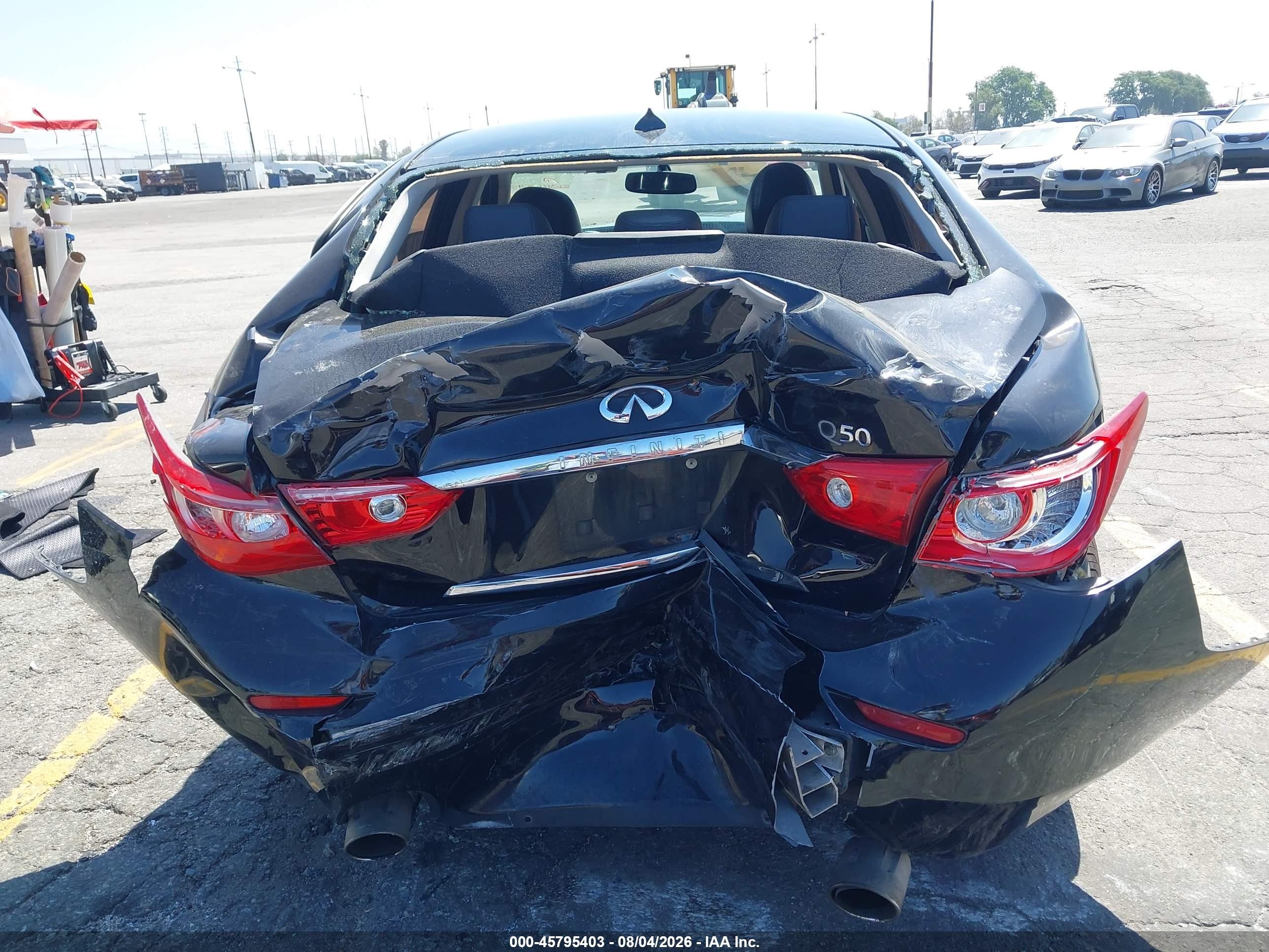 2014 Infiniti Q50 Premium Black vin: JN1BV7AP8EM690517