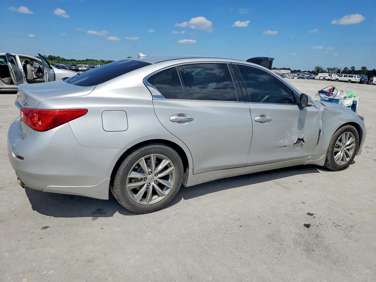2014 Infiniti Q50 Premium Серебряный vin: JN1BV7AP8EM692011