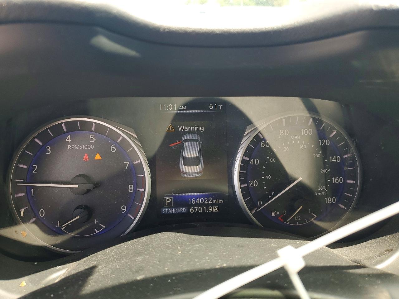 2014 Infiniti Q50 Premium Серебряный vin: JN1BV7AP8EM692011