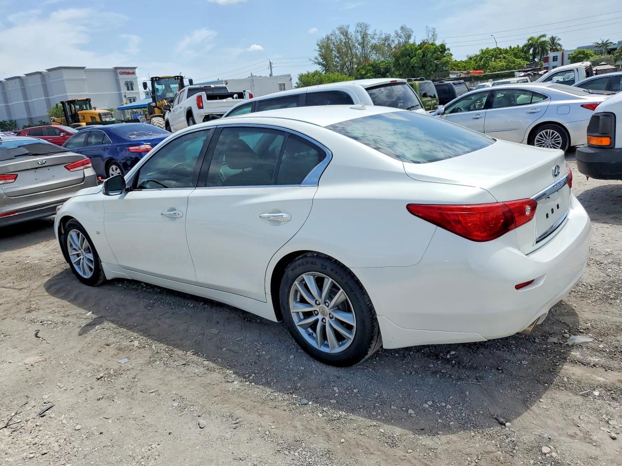 2015 Infiniti Q50 Premium White vin: JN1BV7AP8FM330553