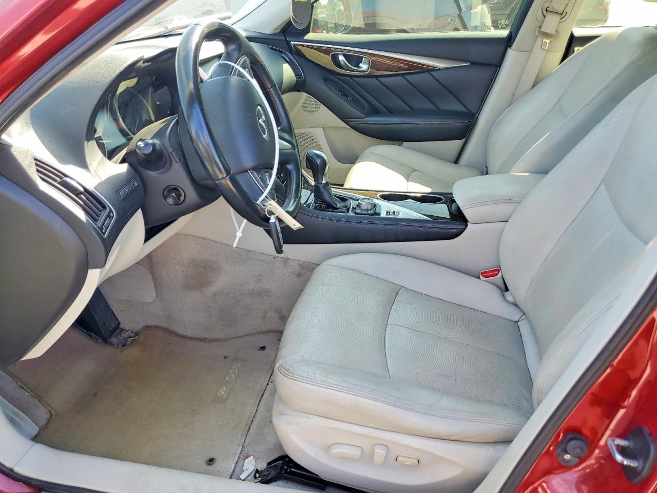 2015 Infiniti Q50 Premium Burgundy vin: JN1BV7AP8FM331010