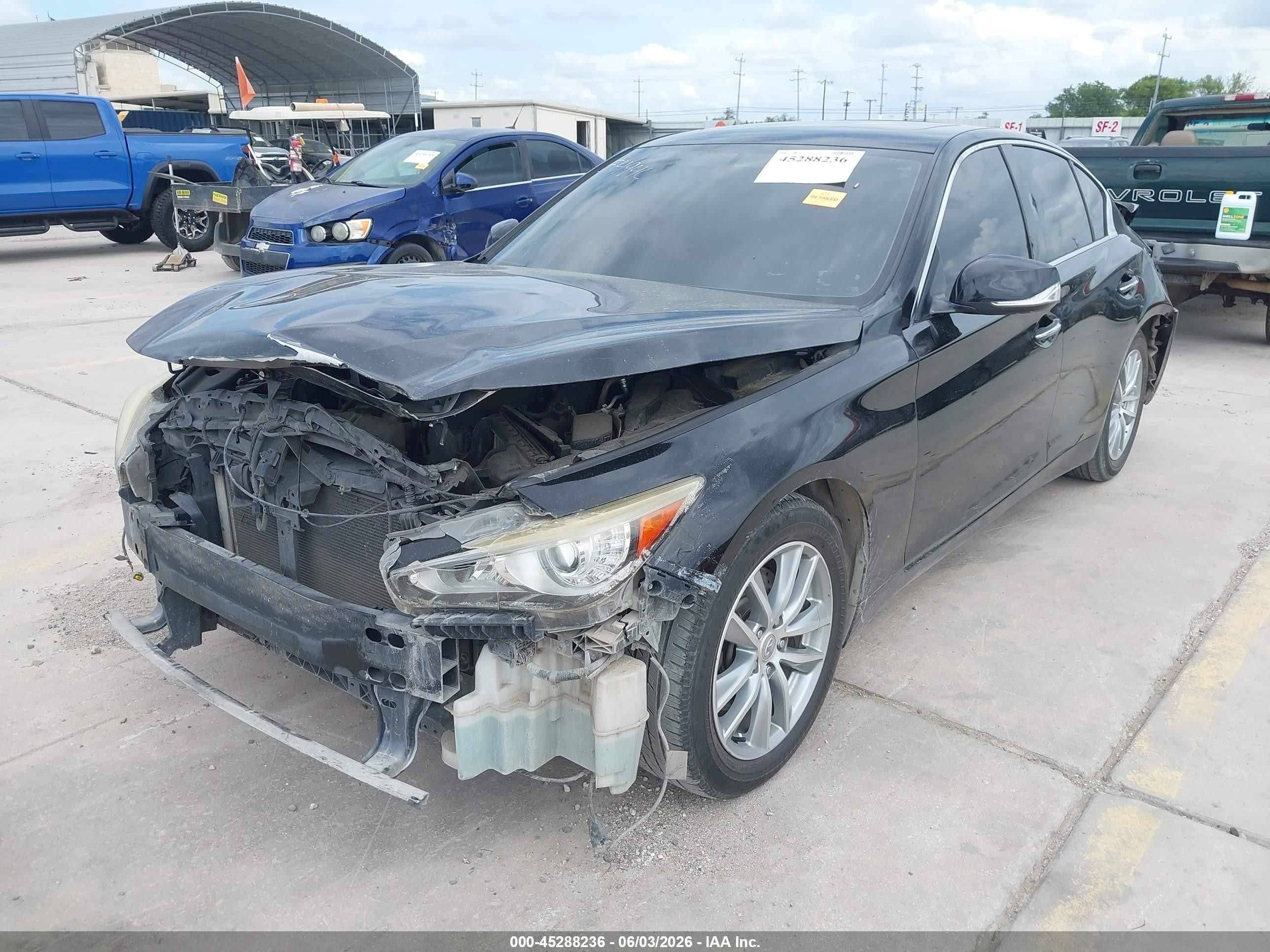 2015 Infiniti Q50 Premium Черный vin: JN1BV7AP8FM336742