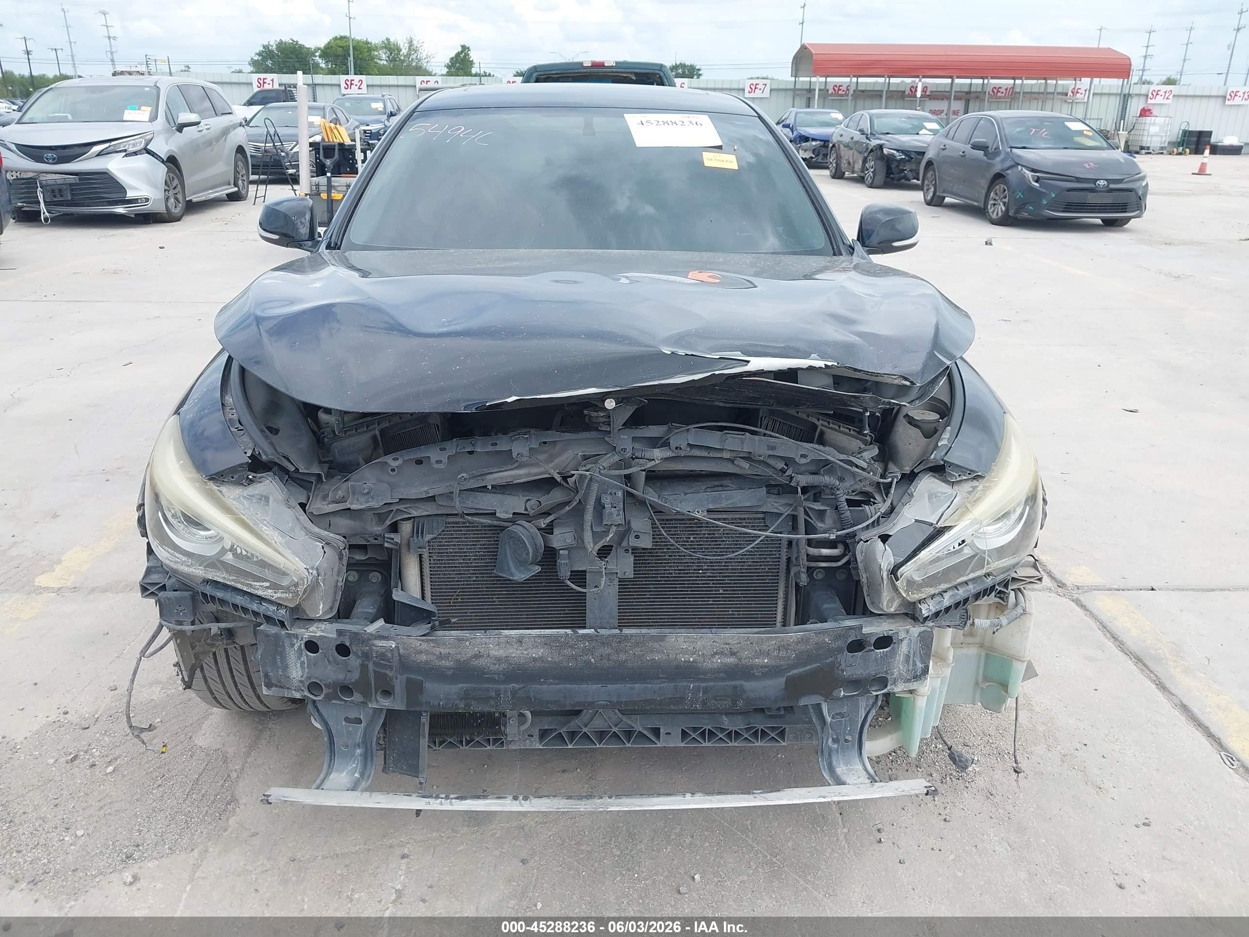 2015 Infiniti Q50 Premium Черный vin: JN1BV7AP8FM336742