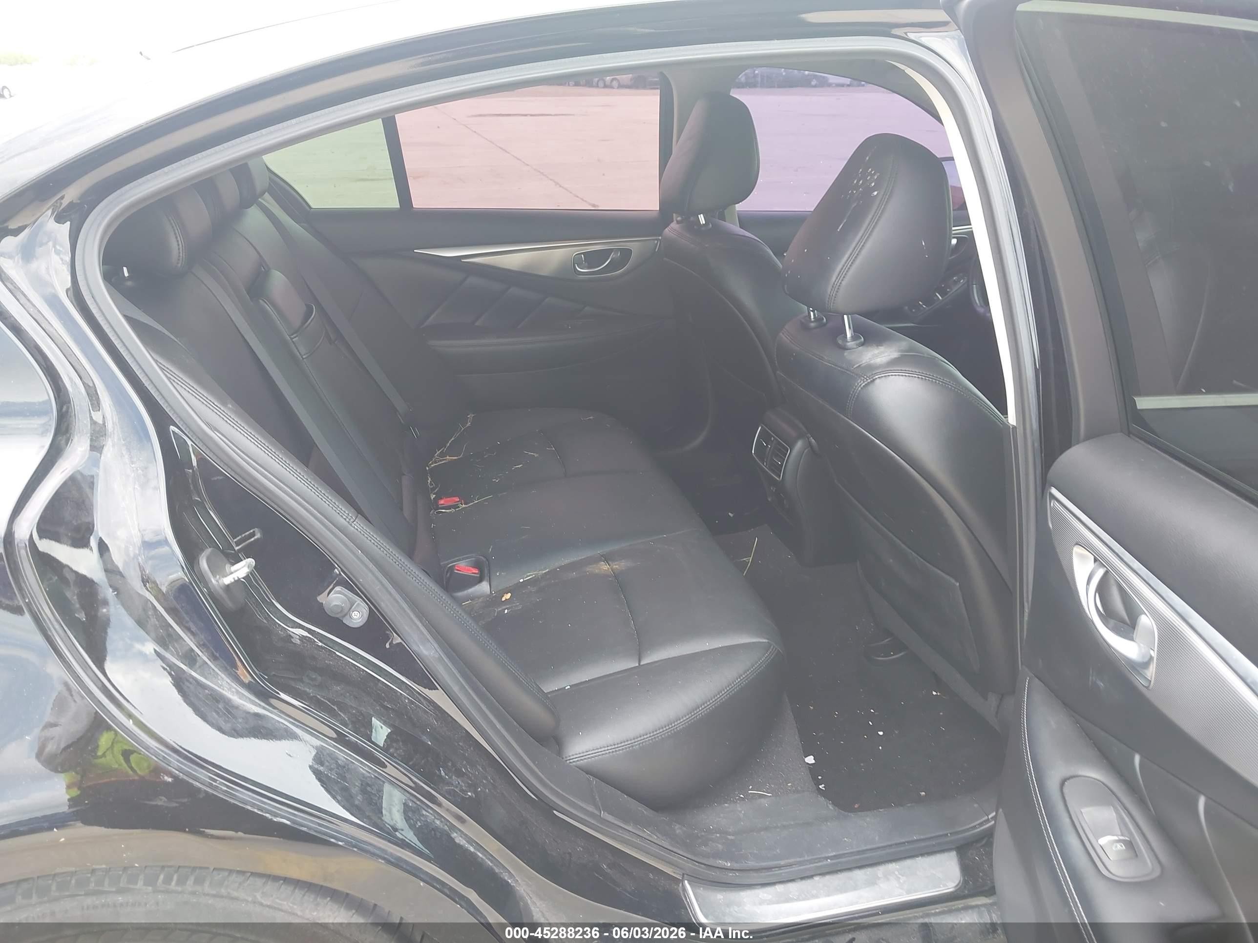 2015 Infiniti Q50 Premium Черный vin: JN1BV7AP8FM336742