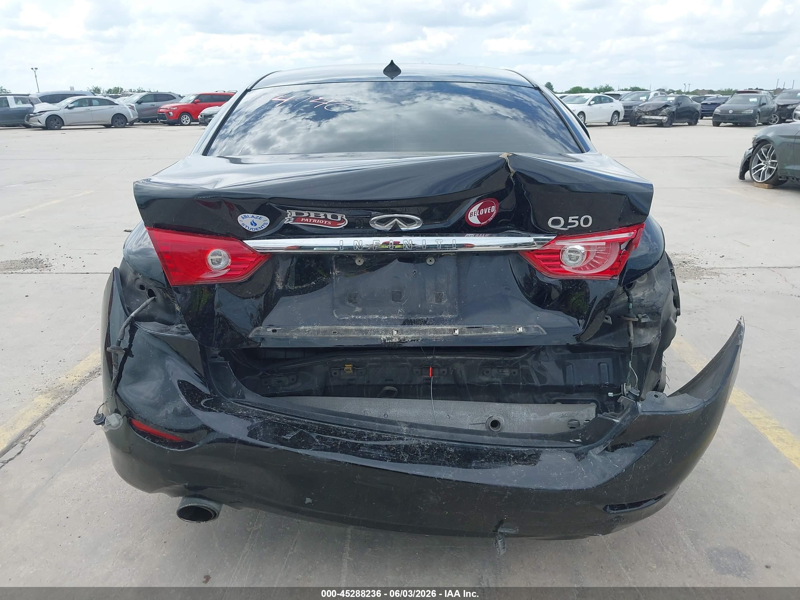 2015 Infiniti Q50 Premium Черный vin: JN1BV7AP8FM336742