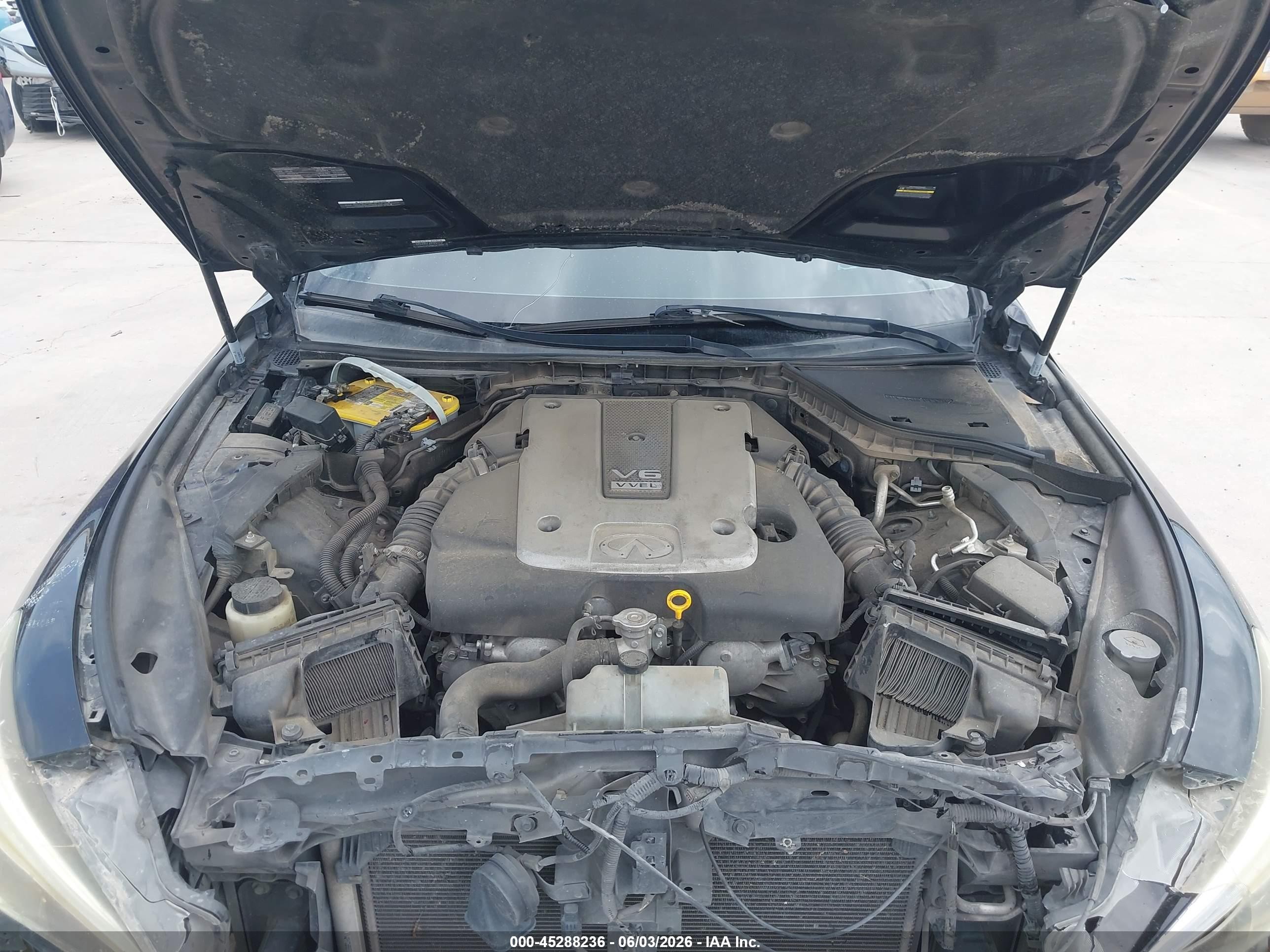 2015 Infiniti Q50 Premium Черный vin: JN1BV7AP8FM336742