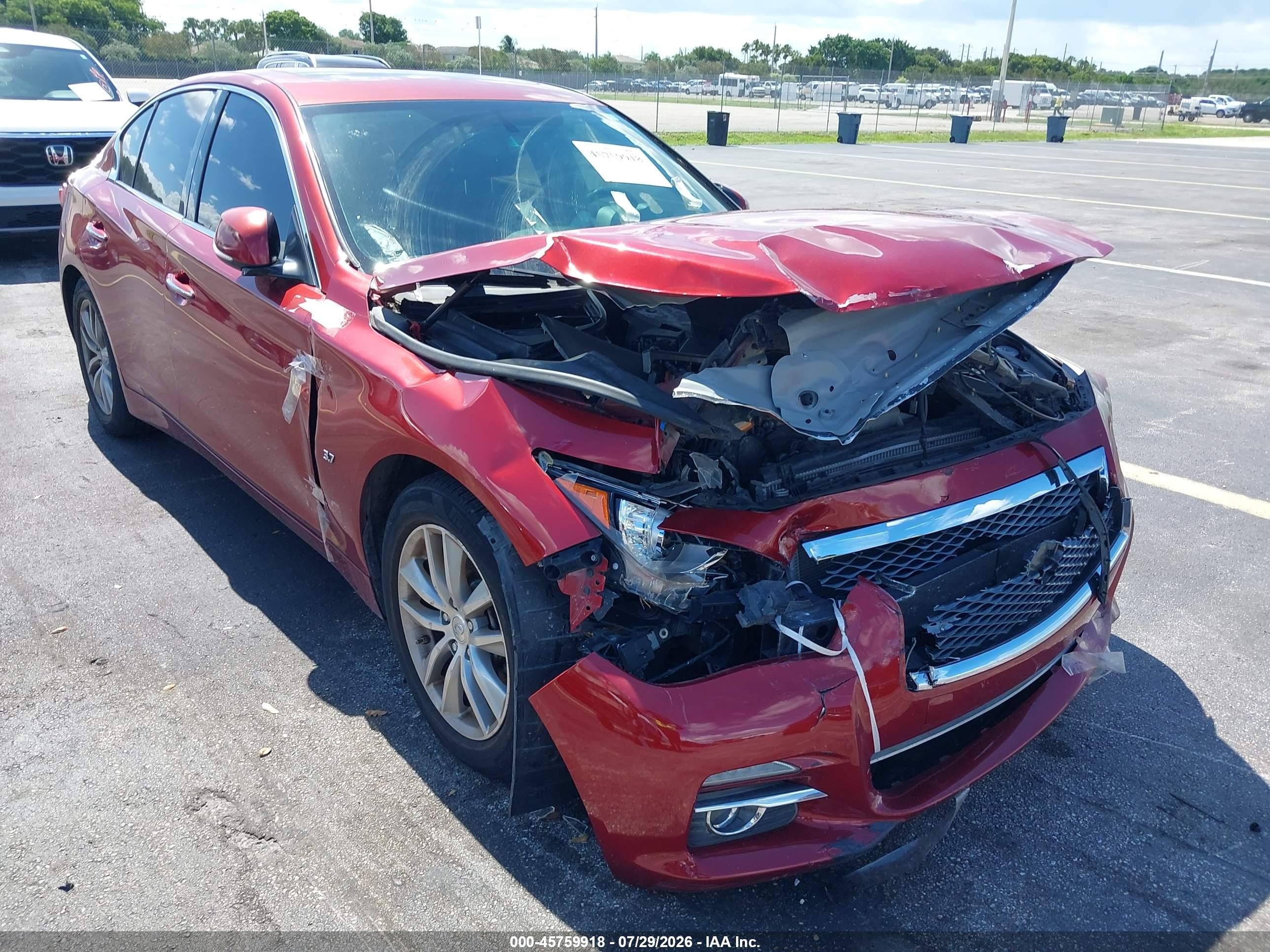 2015 Infiniti Q50 Premium/sport Красный vin: JN1BV7AP8FM337552