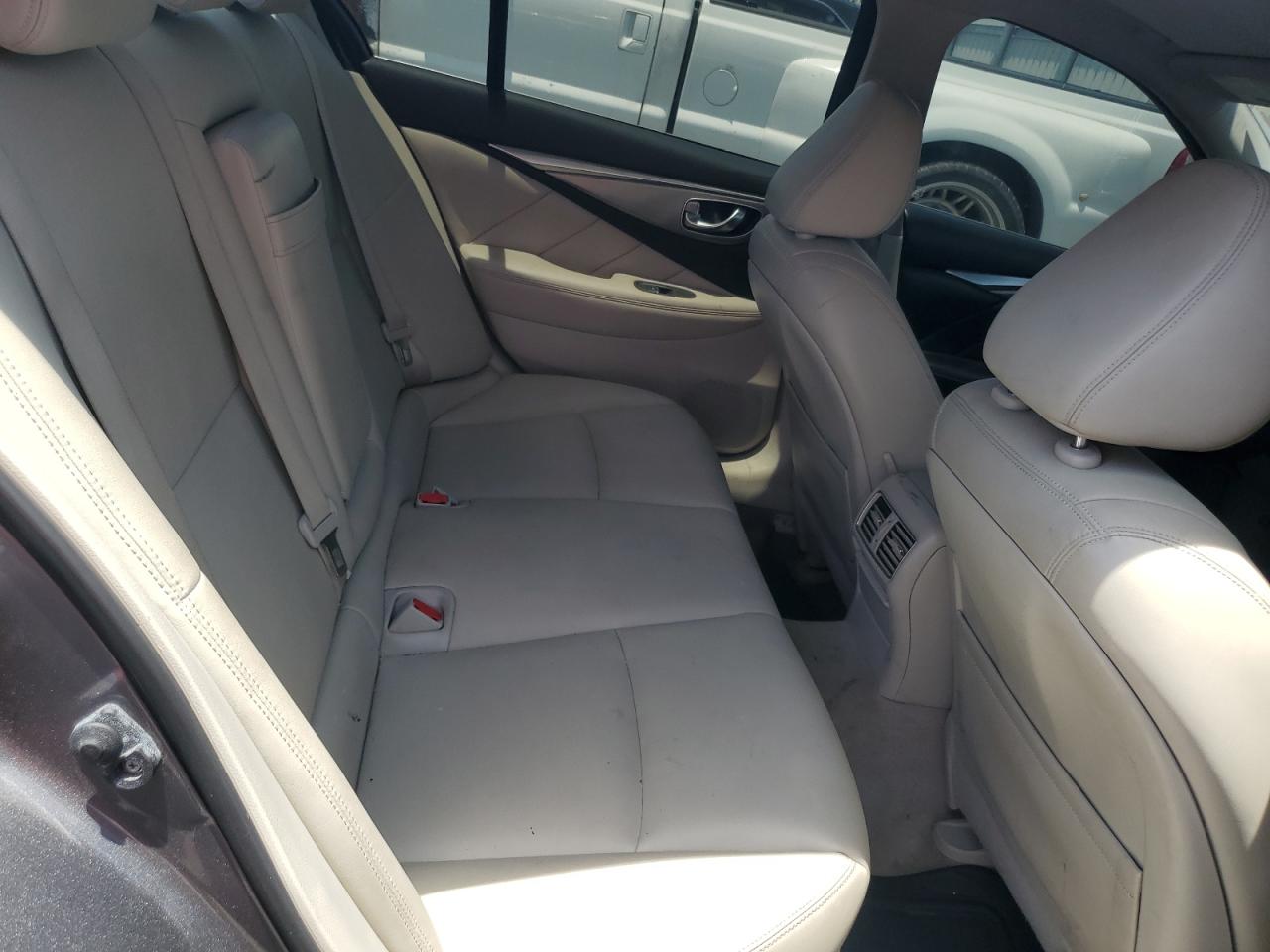 2015 Infiniti Q50 Base Серый vin: JN1BV7AP8FM339494