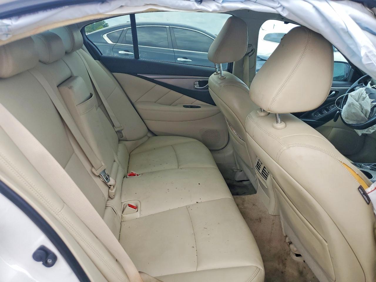 2015 Infiniti Q50 Premium White vin: JN1BV7AP8FM340824