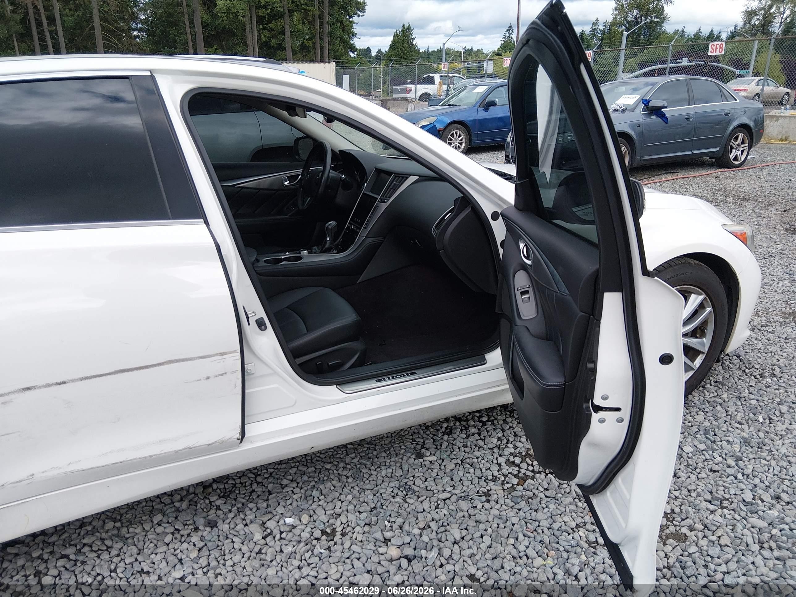 2015 Infiniti Q50 Premium White vin: JN1BV7AP8FM343173